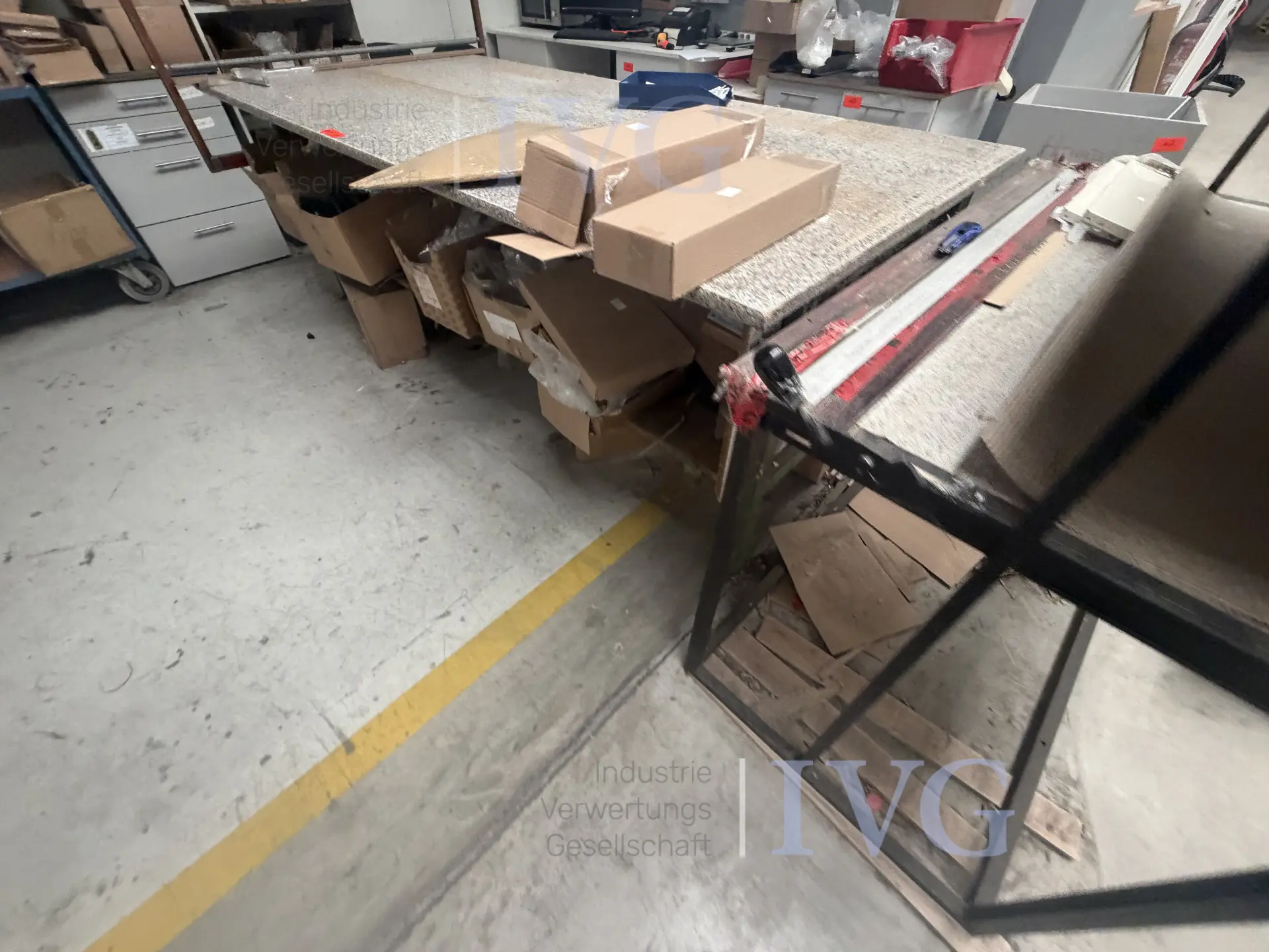 Verpakkingstafel – foto 9 – kavel bij IVG, Rödinghausen