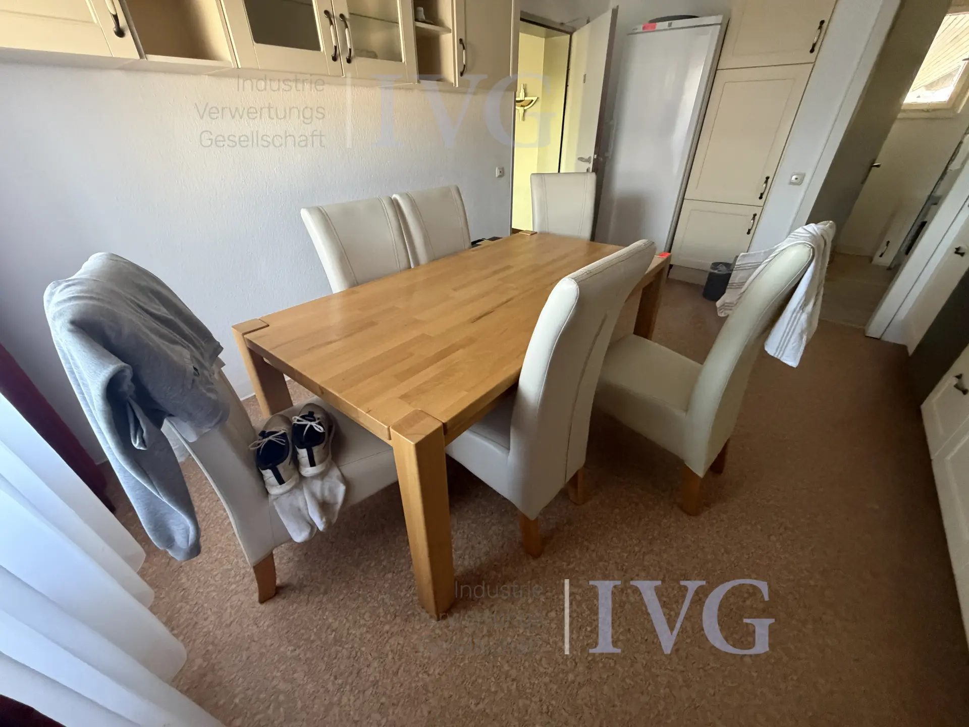 Eettafel (houtlook) – foto 5 – kavel bij IVG, Bad Salzuflen