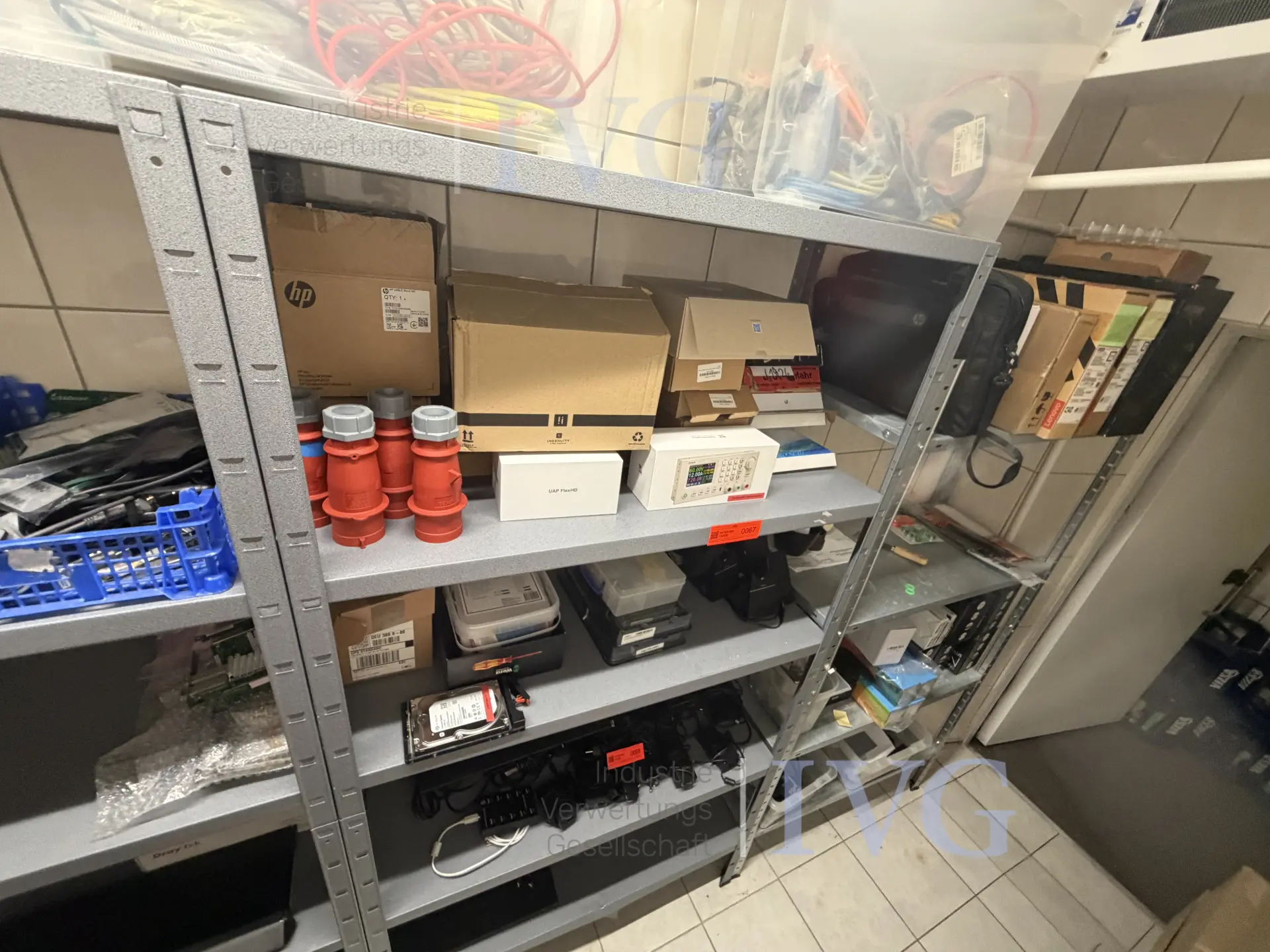 Stalen in elkaar te zetten rek – foto 5 – kavel bij IVG, Bad Salzuflen