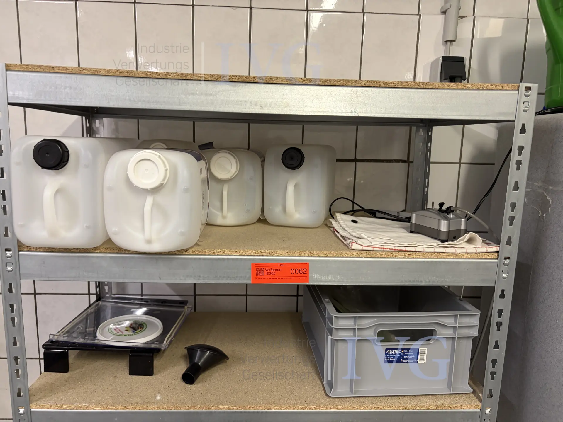 Stalen in elkaar te zetten rek – foto 2 – kavel bij IVG, Bad Salzuflen