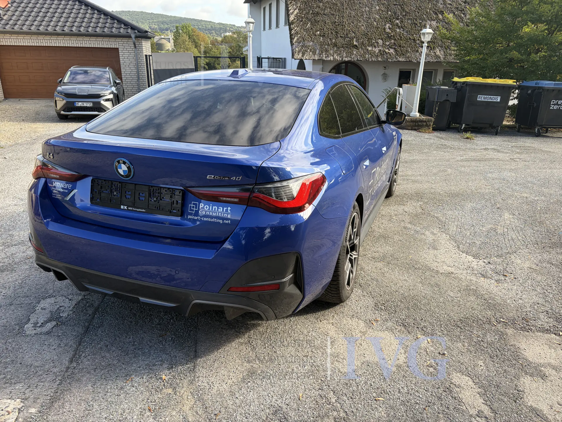 Limousine BMW i4 eDrive40 – foto 4 – kavel bij IVG, Bad Salzuflen