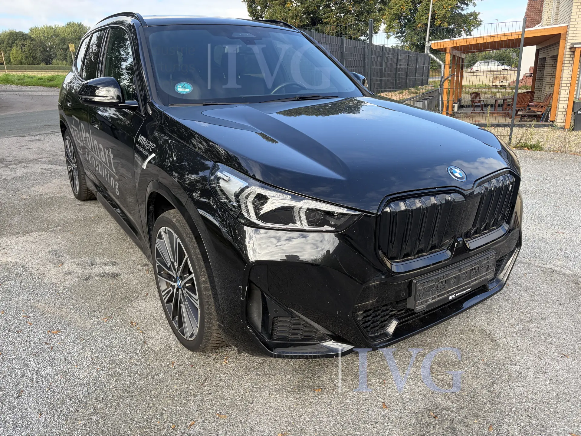 Kombilimousine BMW iX1 xDrive30 – kavel bij IVG, Bad Salzuflen