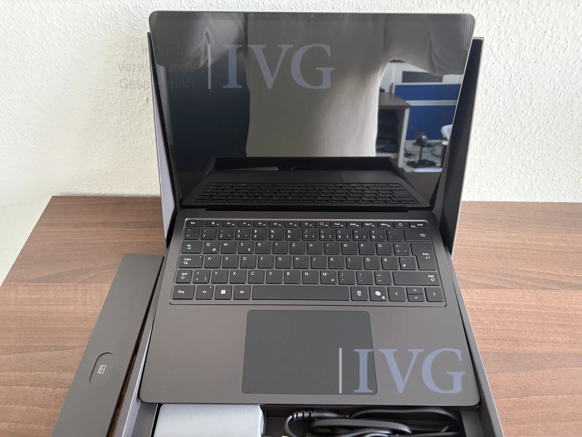 Notebook MICROSOFT Surface 2036 – foto 5 – kavel bij IVG, Bad Salzuflen