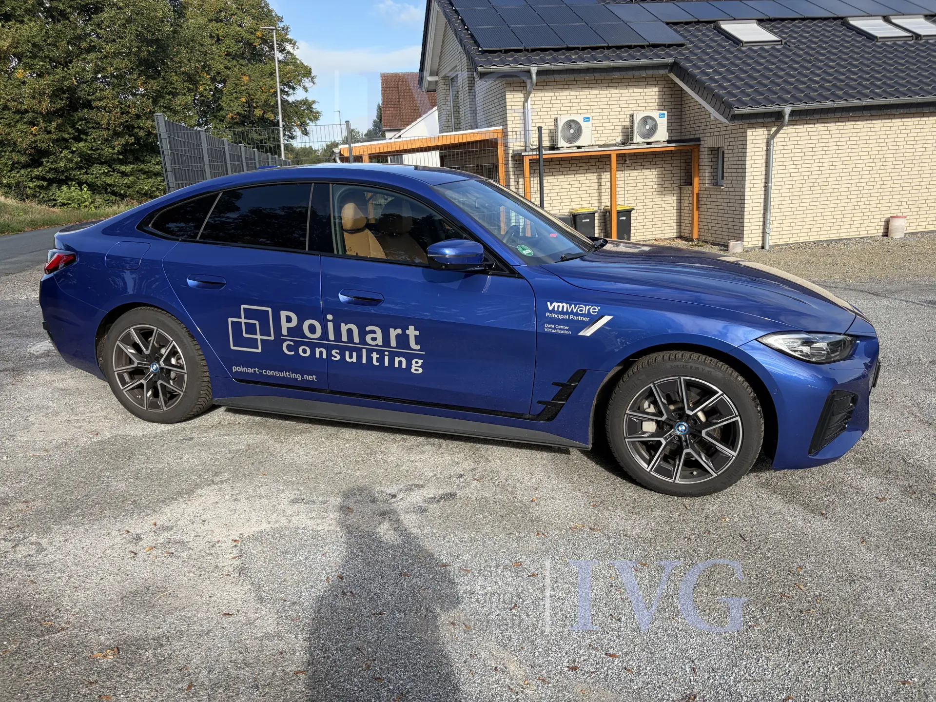 Limousine BMW i4 eDrive40 – foto 2 – kavel bij IVG, Bad Salzuflen