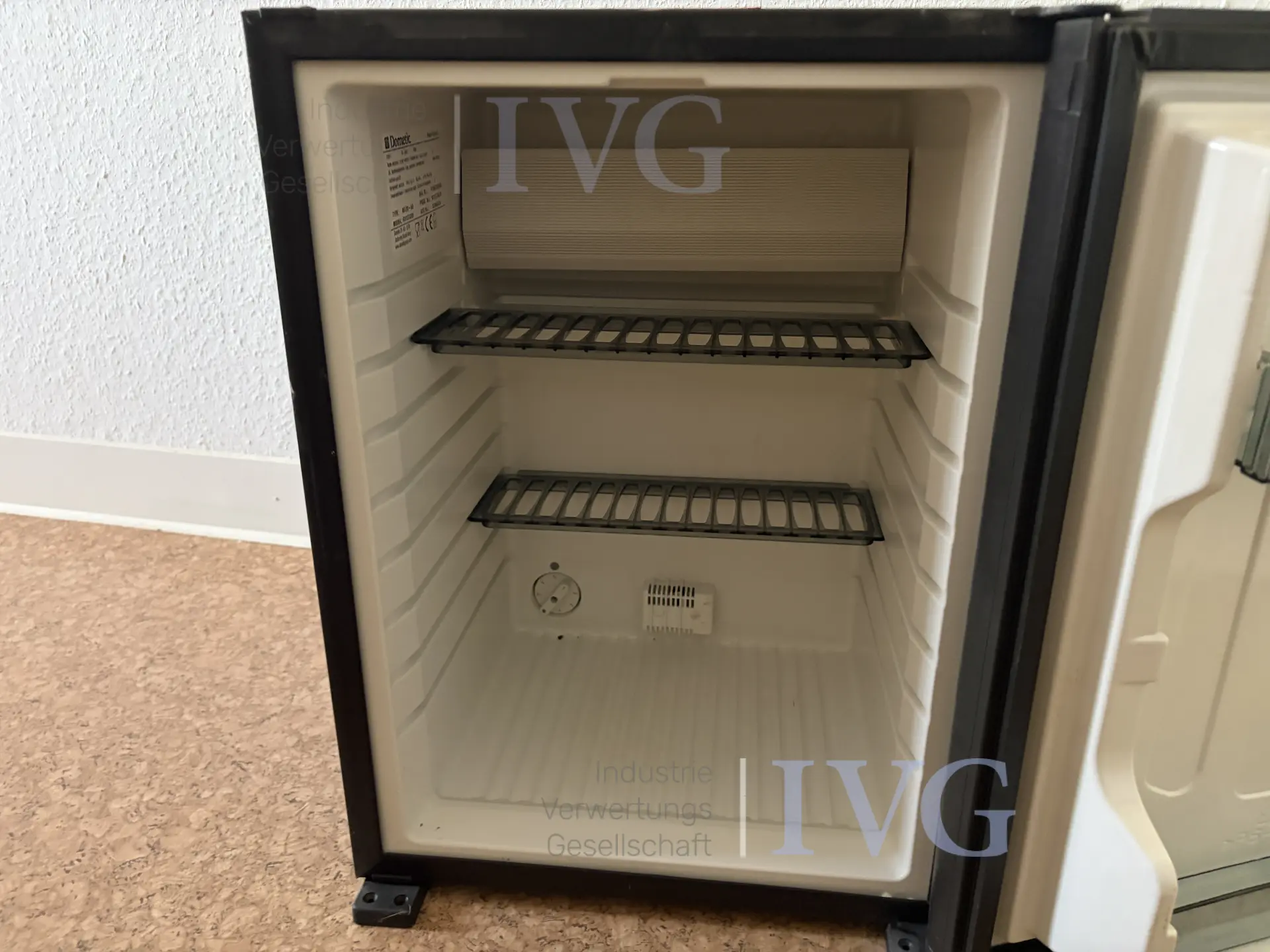 Kühlschrank DOMETIC MF20-60 – foto 6 – kavel bij IVG, Bad Salzuflen