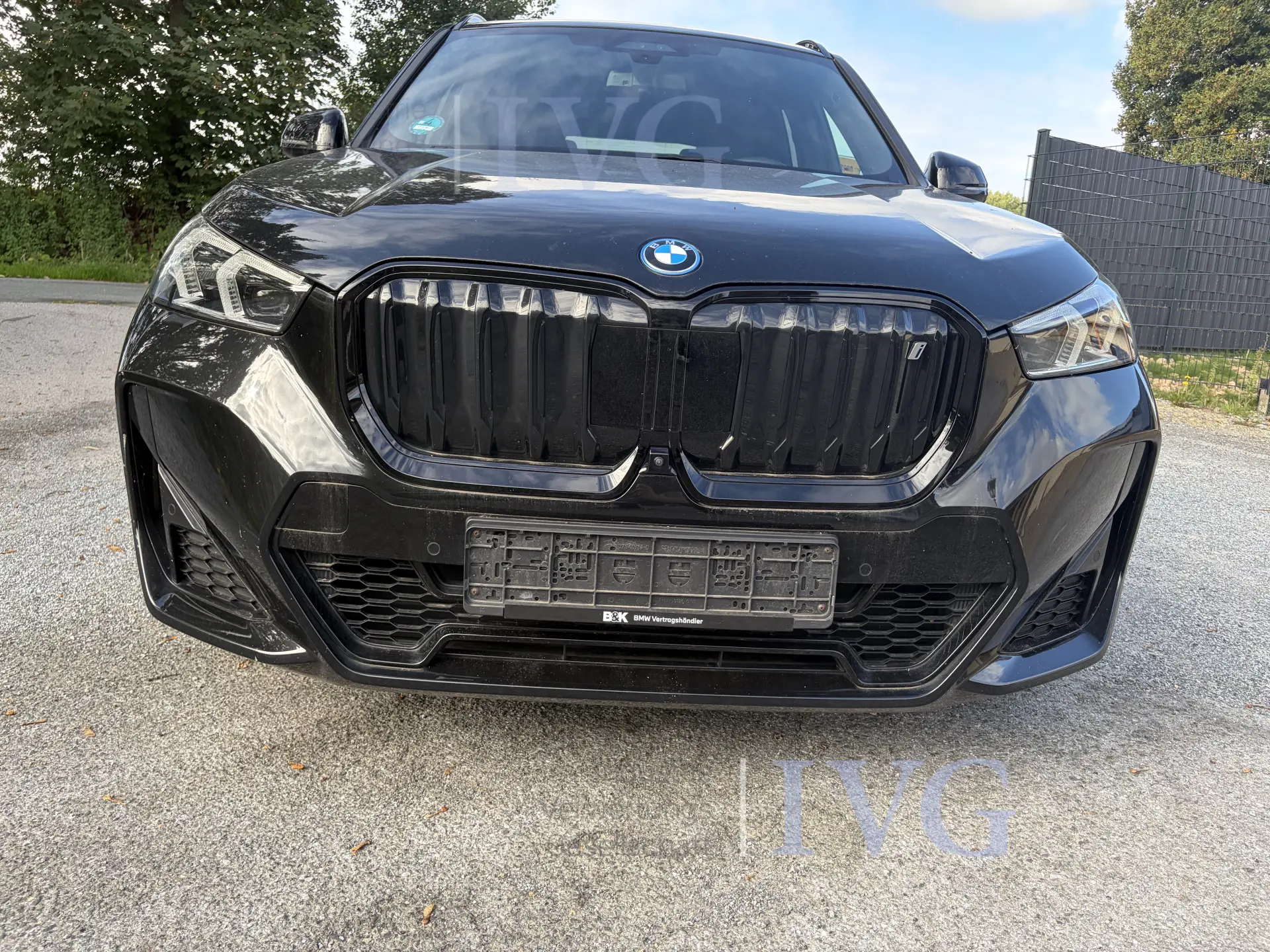 BMW iX1 xDrive30 stationwagen – foto 11 – kavel bij IVG, Bad Salzuflen
