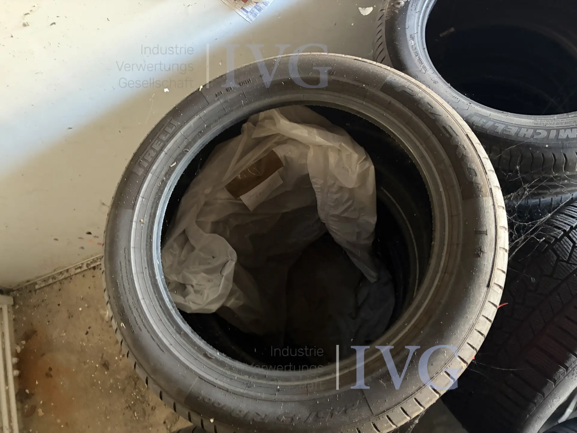 Post: reserveband – foto 16 – kavel bij IVG, Bad Salzuflen