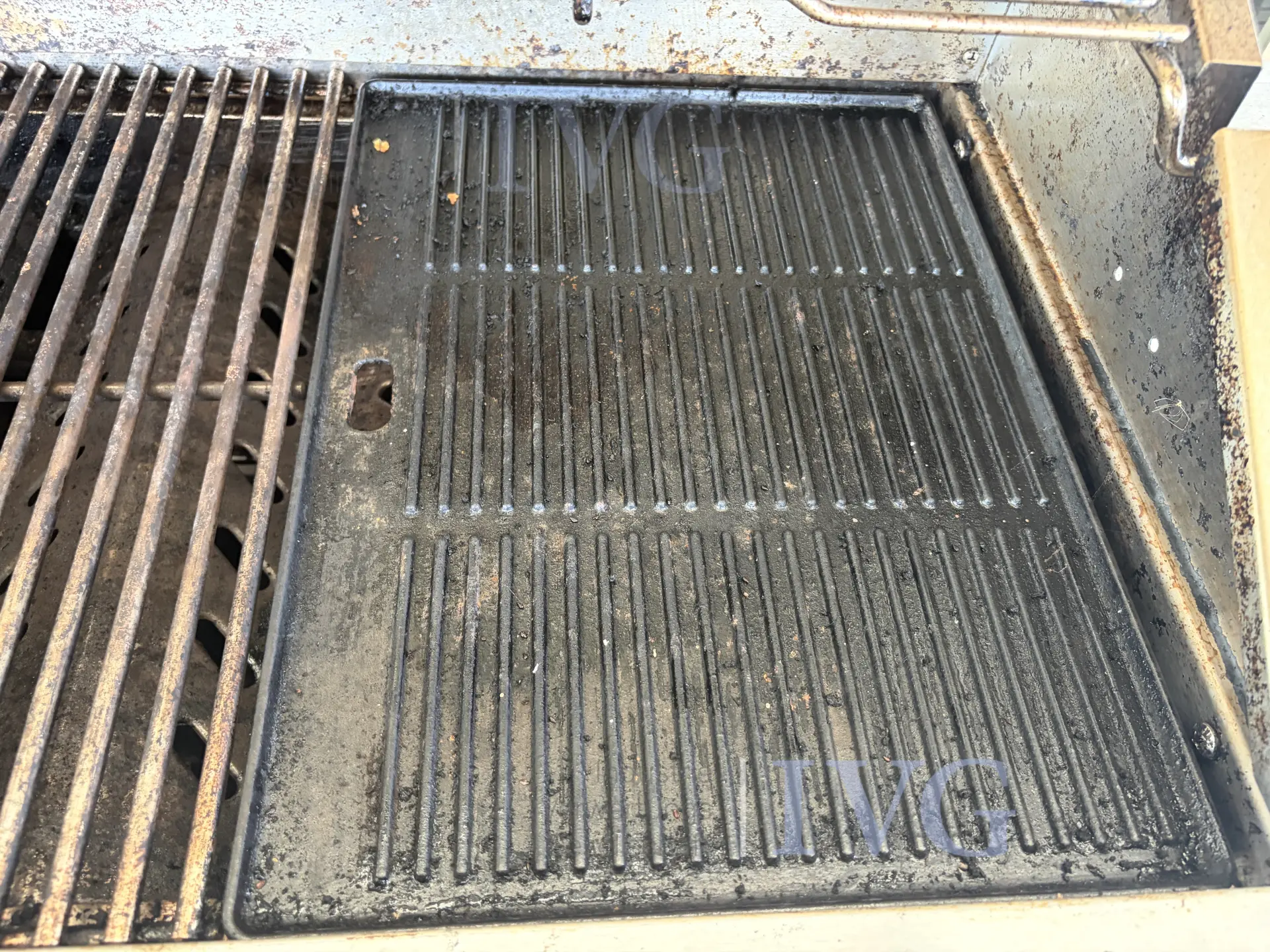 Gasbarbecue SANTOS P 618 – foto 19 – kavel bij IVG, Bad Salzuflen