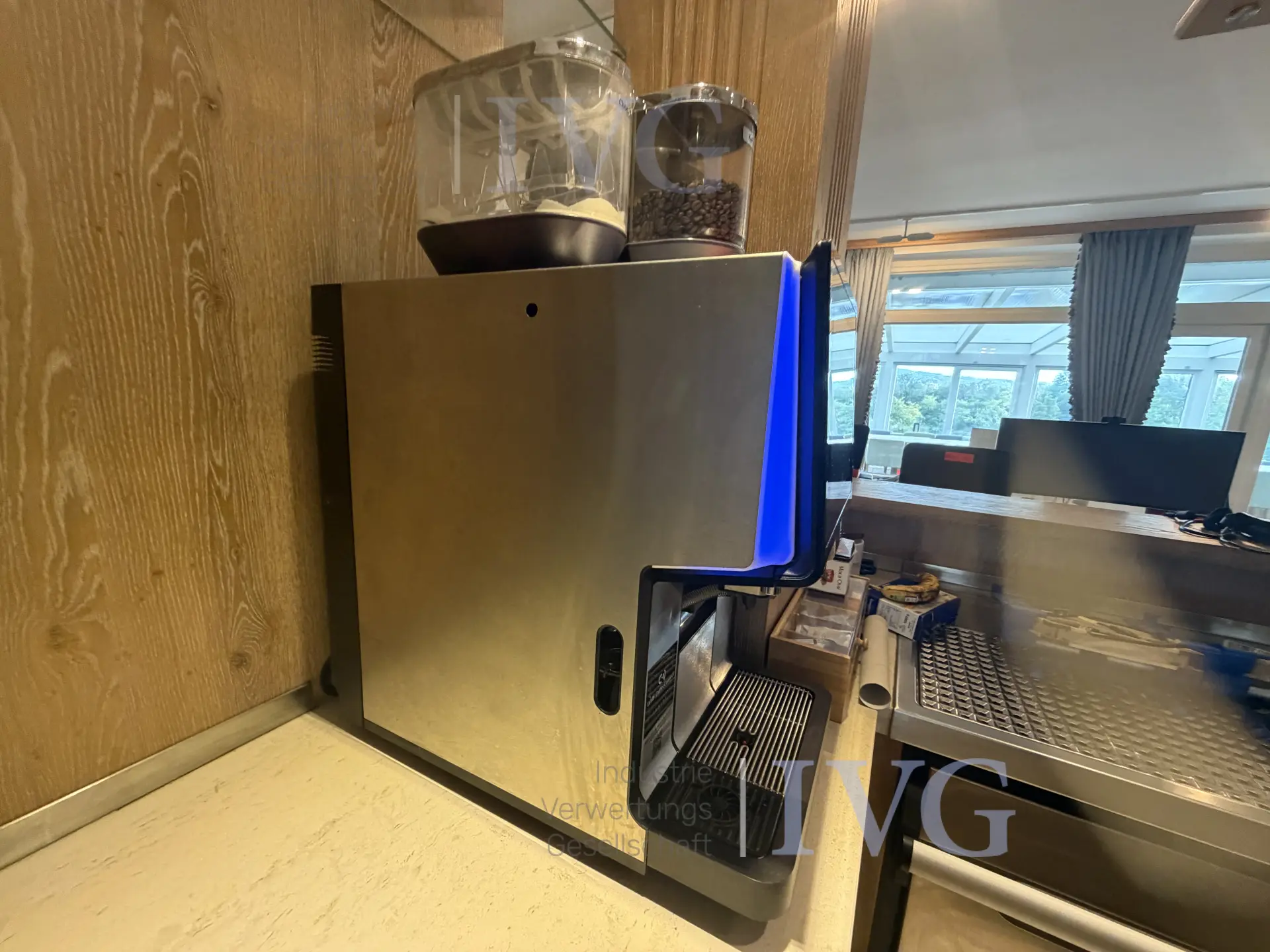 Kaffeevollautomat WMF – foto 2 – kavel bij IVG, Bad Salzuflen