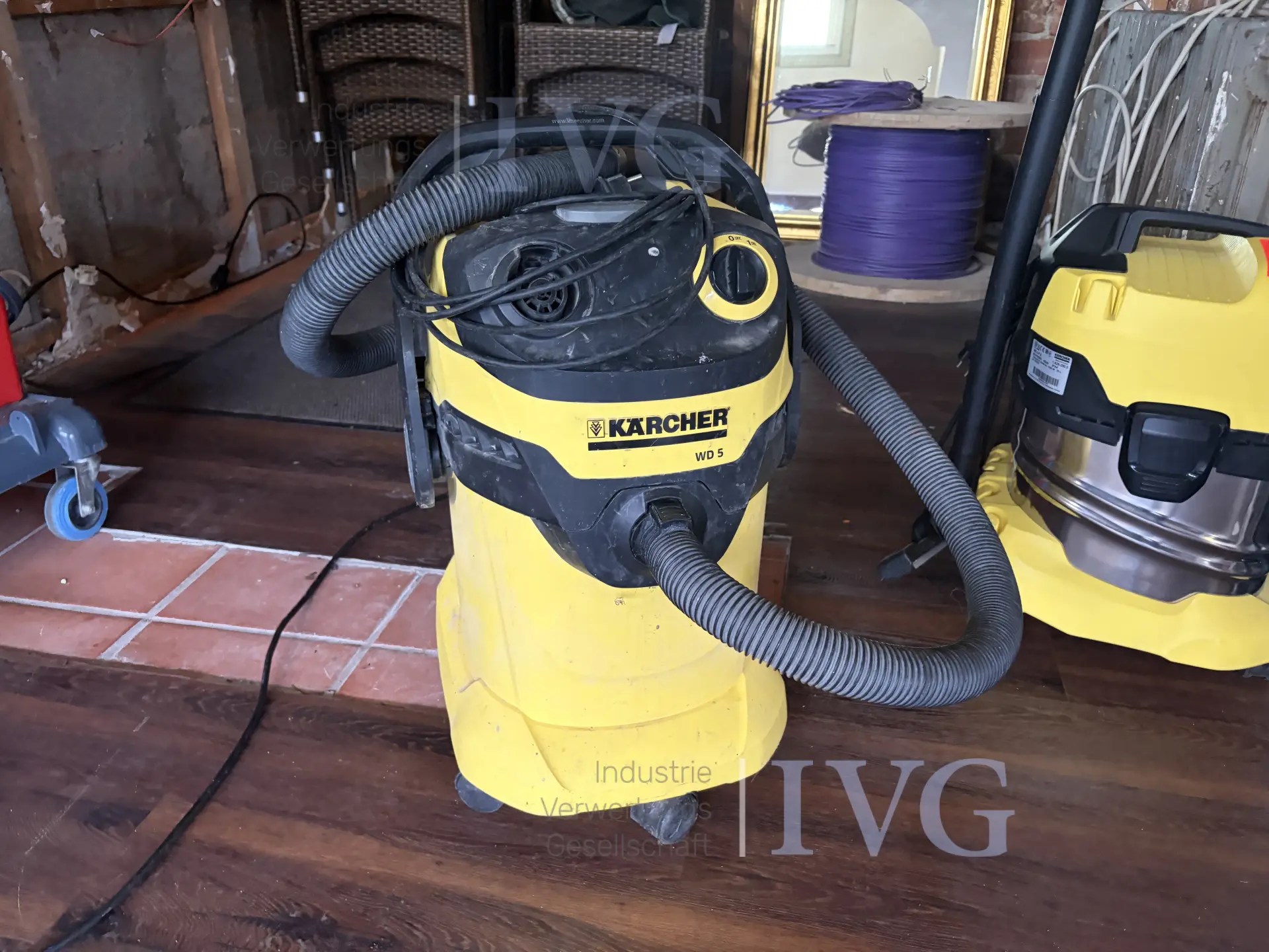 Industriële stofzuiger KÄRCHER WD 5 – foto 2 – kavel bij IVG, Bad Salzuflen