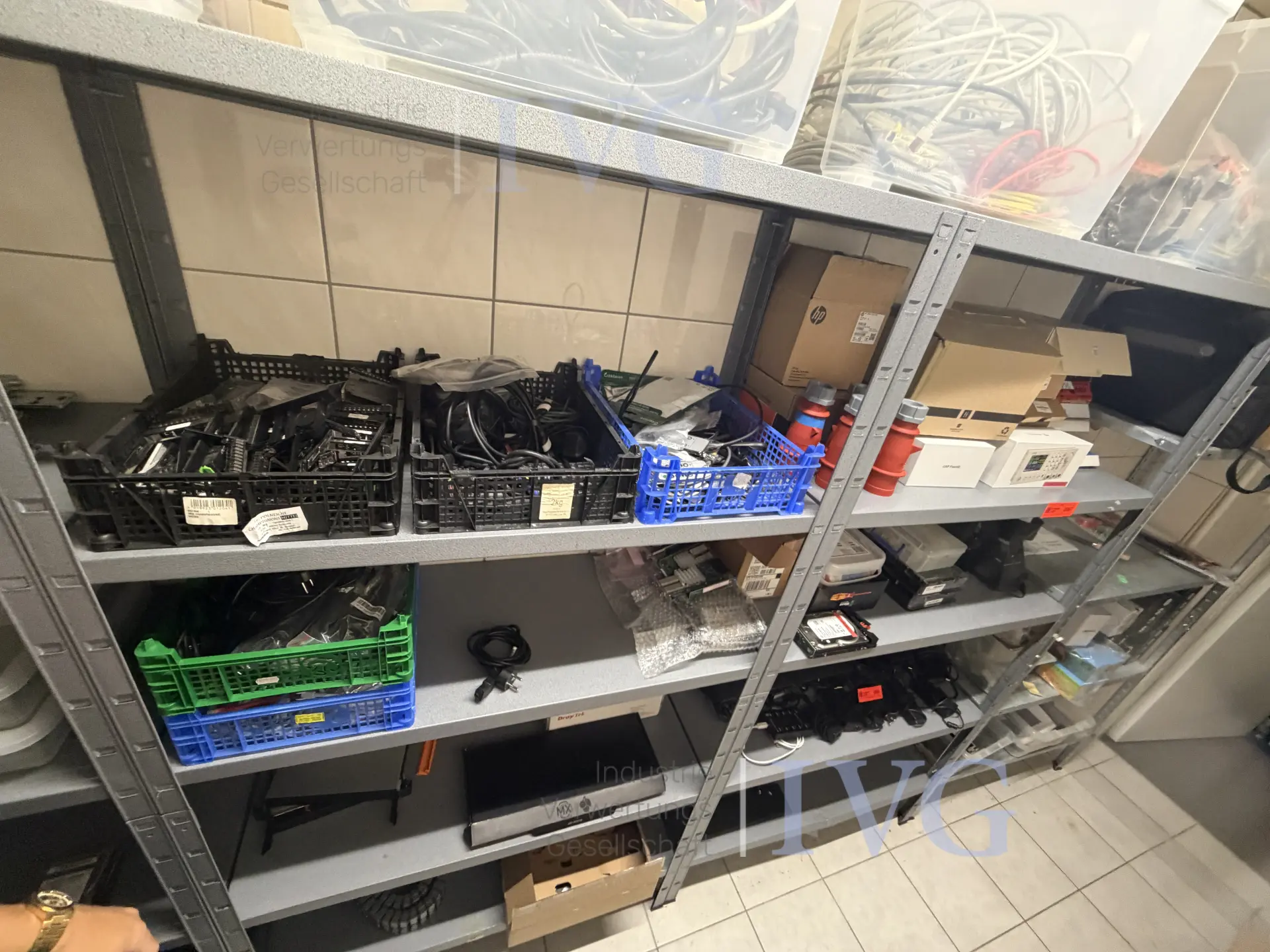 Stalen in elkaar te zetten rek – foto 4 – kavel bij IVG, Bad Salzuflen