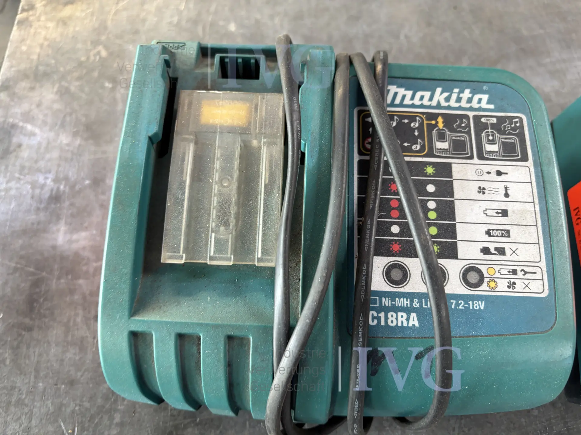 Ladegeräte MAKITA DC18RA – foto 2 – kavel bij IVG, Gütersloh