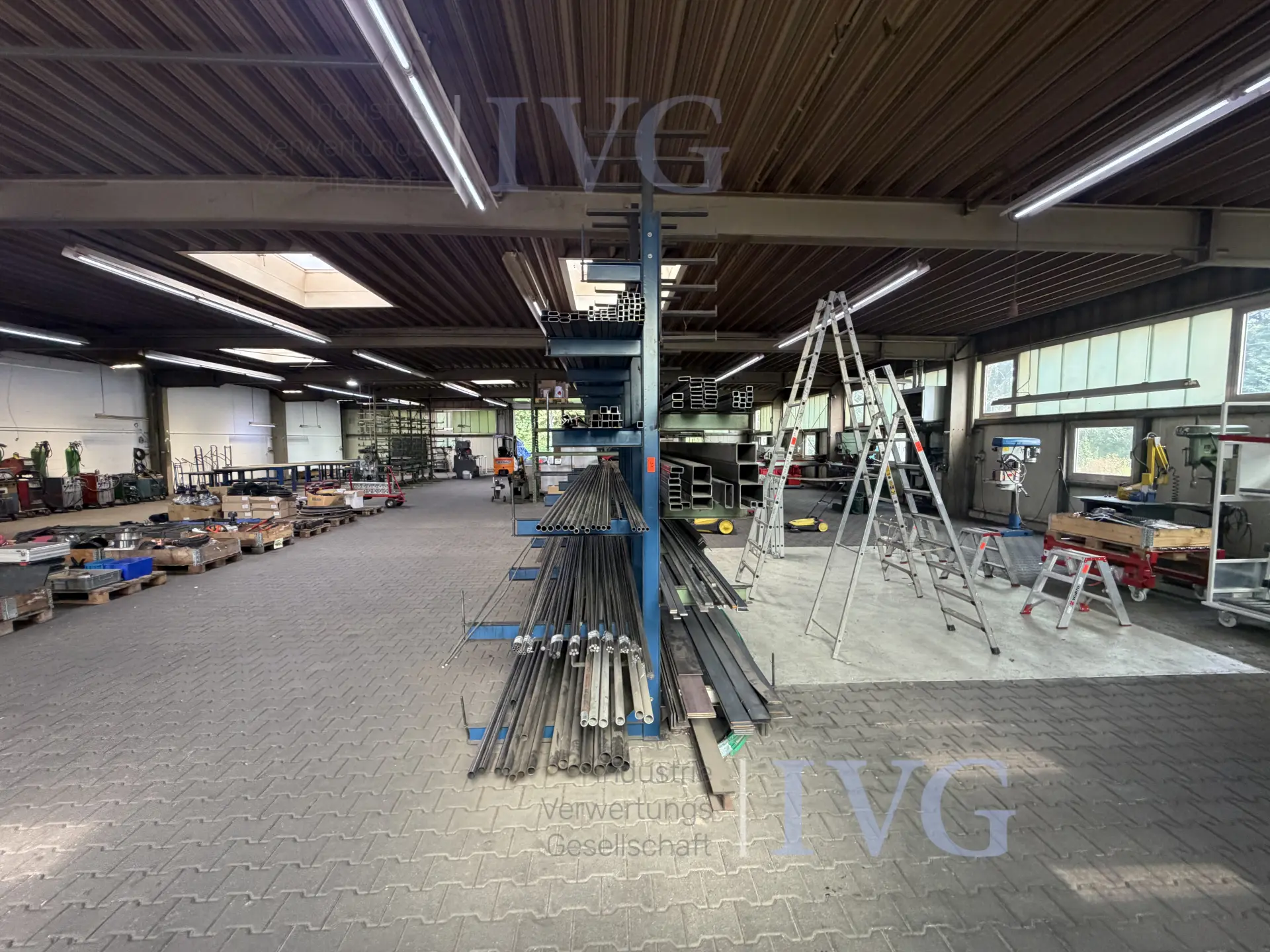 Kragarmregal (blau) – foto 10 – kavel bij IVG, Gütersloh