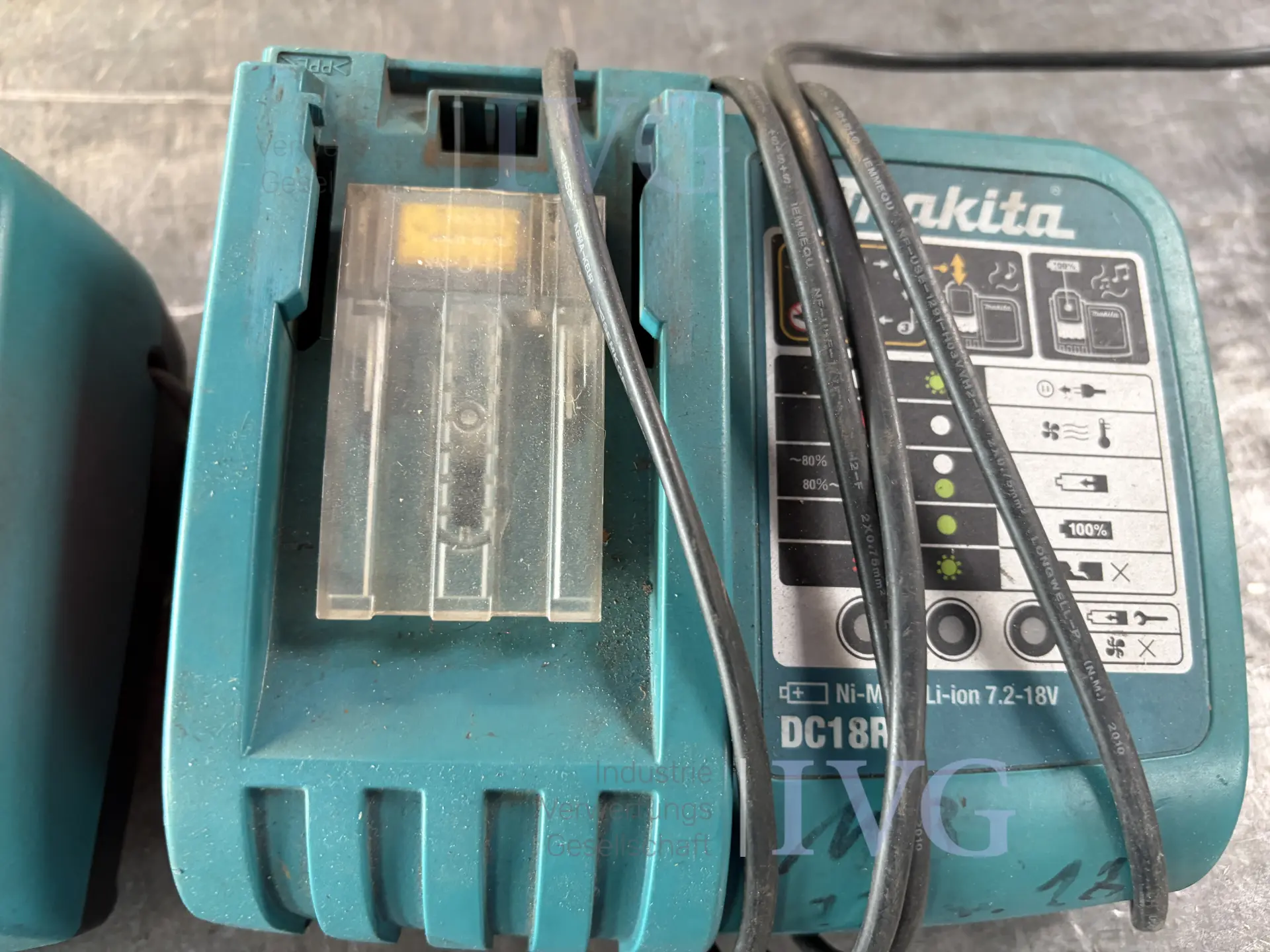 Ladegeräte MAKITA DC18RA – foto 3 – kavel bij IVG, Gütersloh