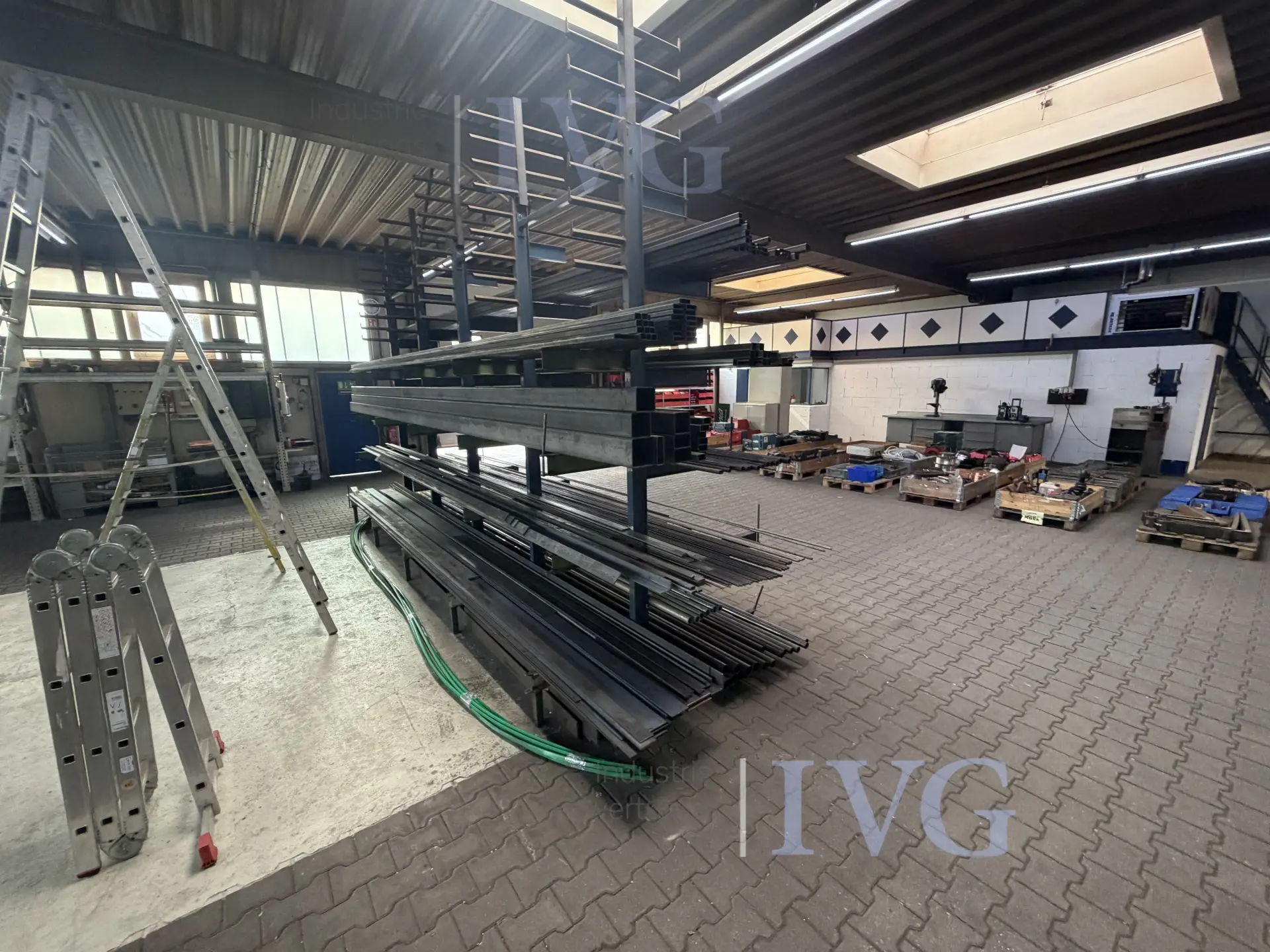 Kragarmregal (blau) – foto 3 – kavel bij IVG, Gütersloh