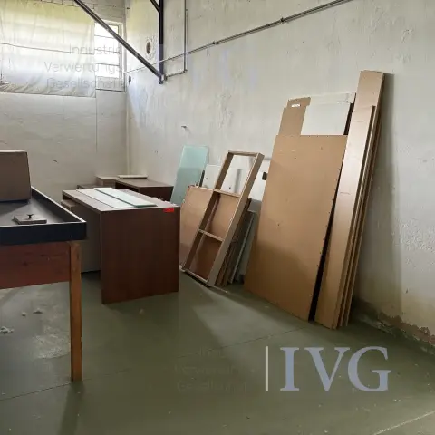 Lot of furniture parts