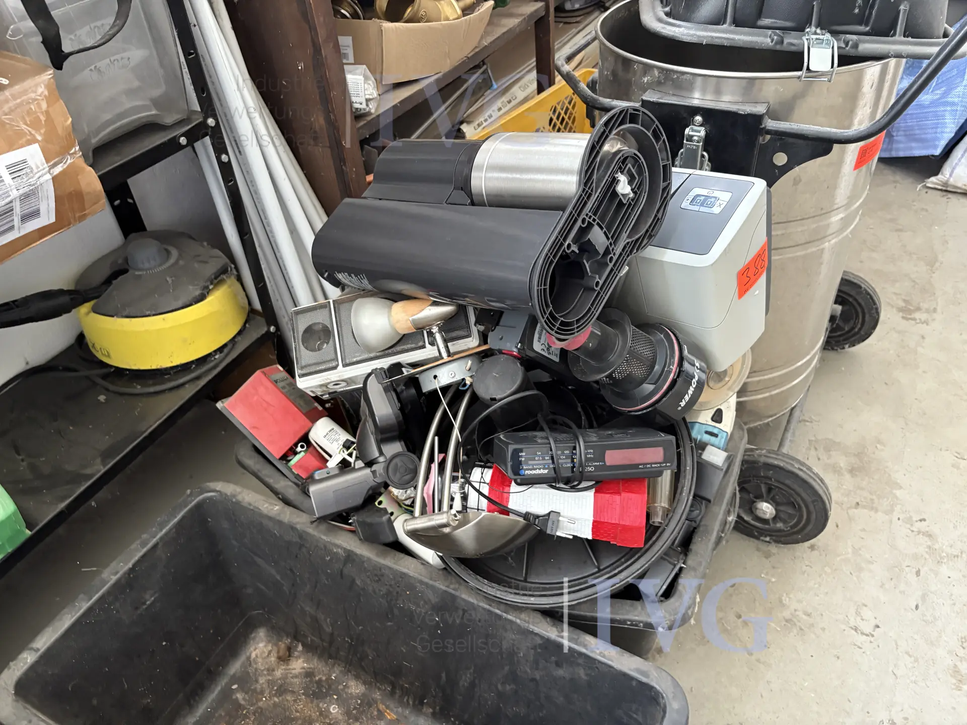 Posten Alt-Elektronik – foto 4 – kavel bij IVG, Güstrow