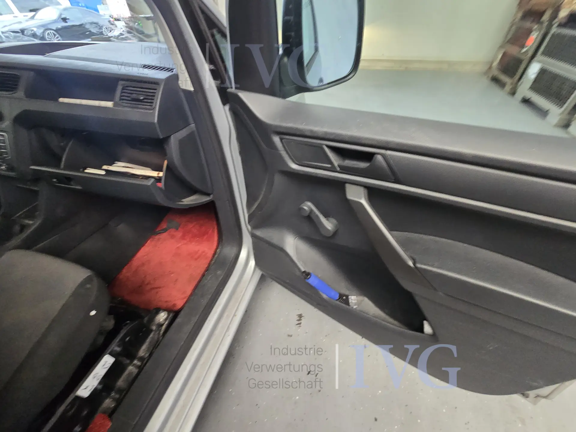 Van VW Caddy Maxi – foto 9 – kavel bij IVG, Kirchlengern