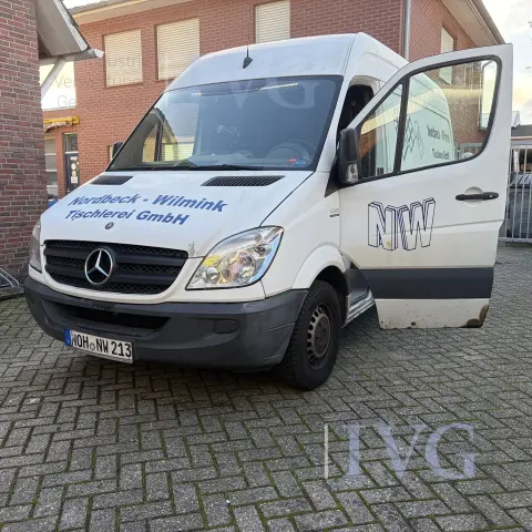Lkw geschlossener Kasten MERCEDES-BENZ Sprinter 213 CDI