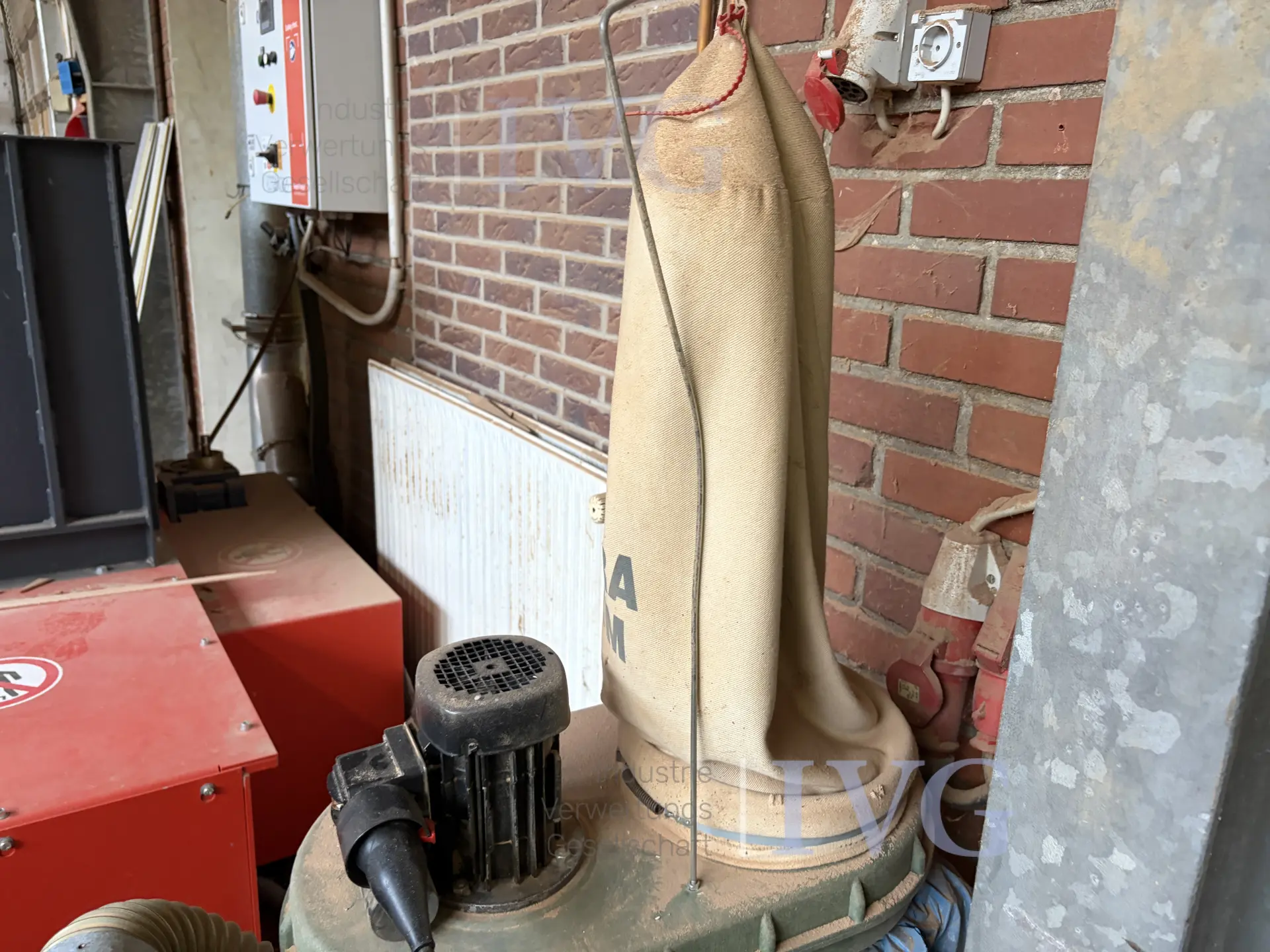 Kanten-Bandschleifer REHNEN R1 – foto 6 – kavel bij IVG, Nordhorn