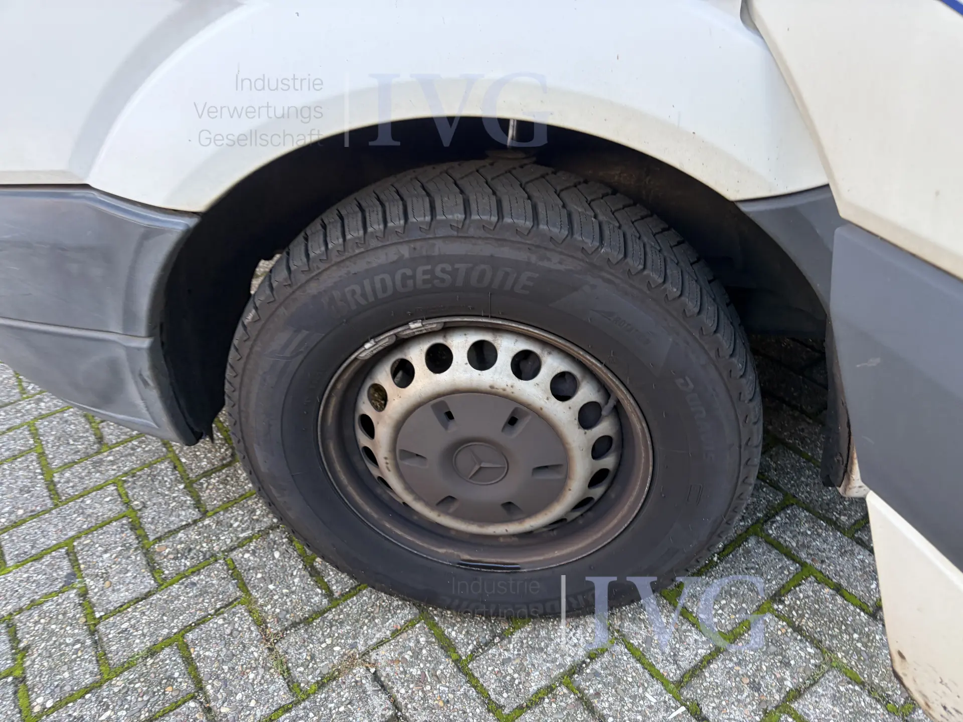 Lkw geschlossener Kasten MERCEDES-BENZ Sprinter 213 CDI – foto 9 – kavel bij IVG, Nordhorn