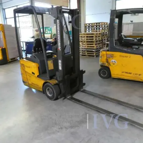 E-Gabelstapler JUNGHEINRICH EFG 110