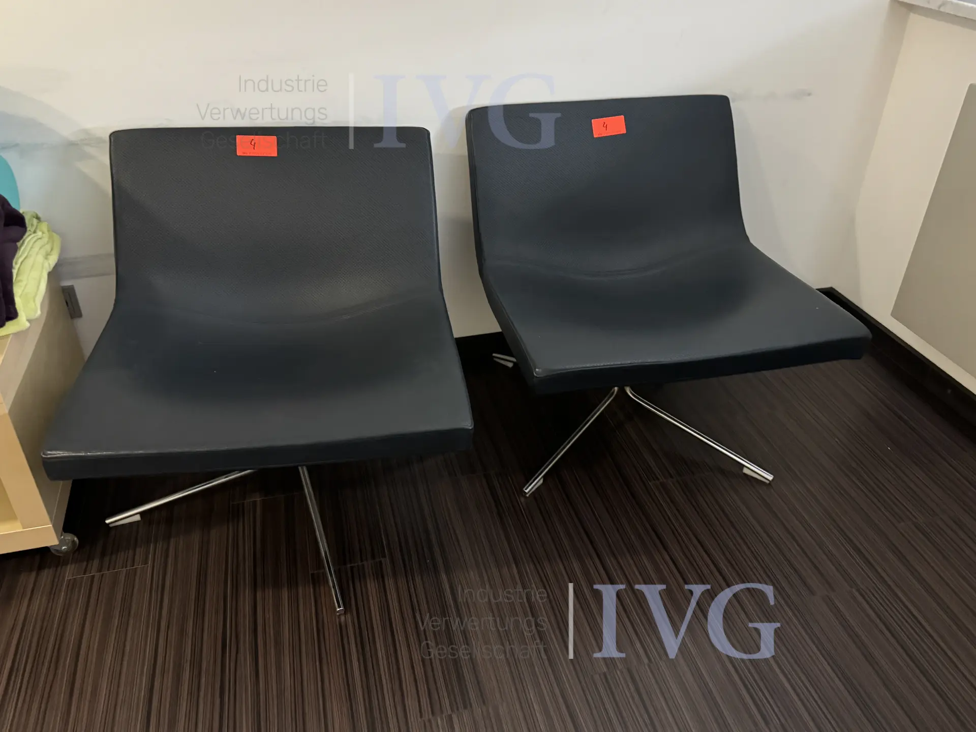 Designfauteuil – foto 2 – kavel bij IVG, Düsseldorf