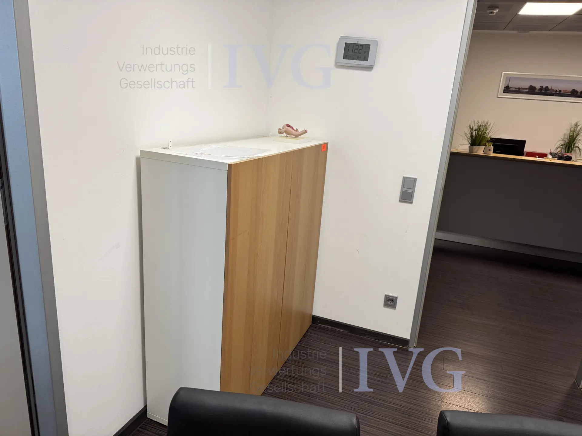 Hoekcombinatie voor op het bureau – foto 4 – kavel bij IVG, Düsseldorf