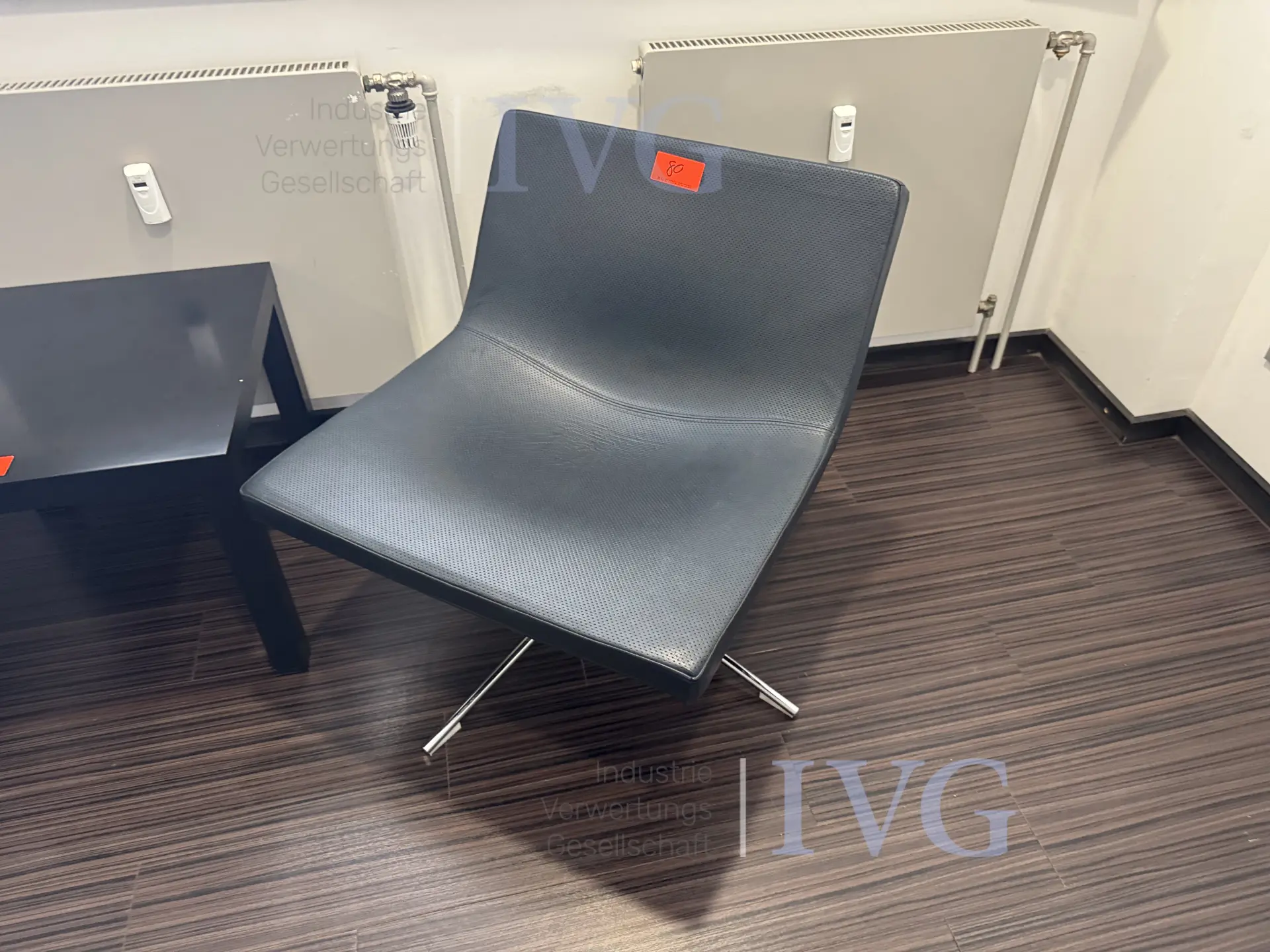 Designfauteuil – foto 2 – kavel bij IVG, Düsseldorf