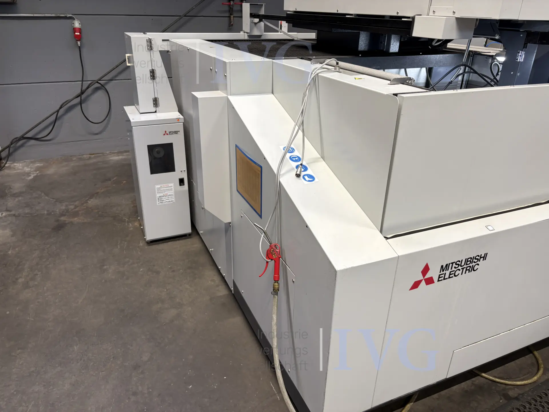 Draht-Erodiermaschine MITSUBISHI ELECTRIC MV2400S – foto 3 – kavel bij IVG, Espelkamp