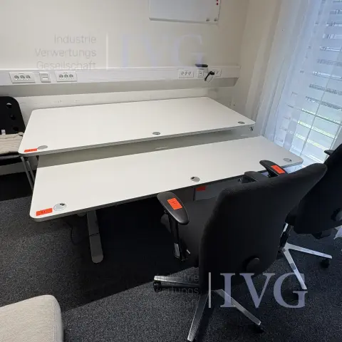 Elektrisch höhenverstellbare Schreibtische