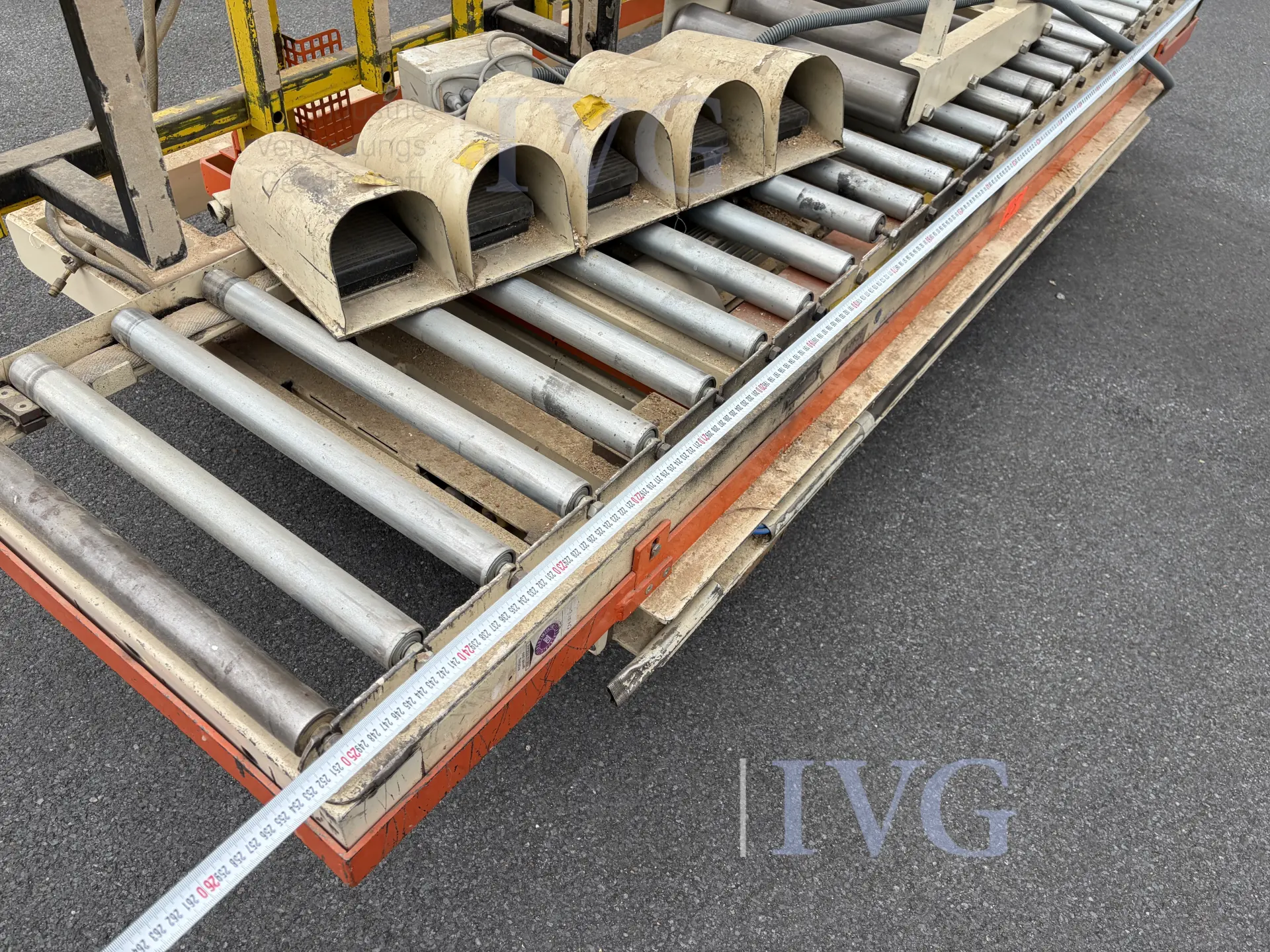 Heftafel met schaarmechanisme en stootrand – foto 7 – kavel bij IVG, Salzkotten-Mantinghausen