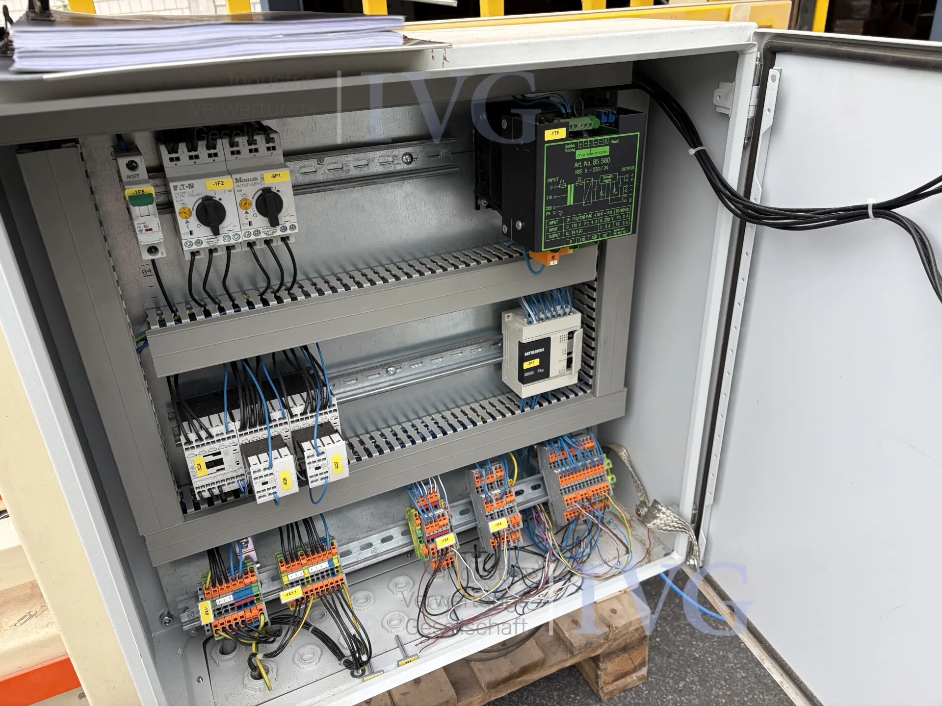 Heftafel met schaarmechanisme en stootrand – foto 15 – kavel bij IVG, Salzkotten-Mantinghausen