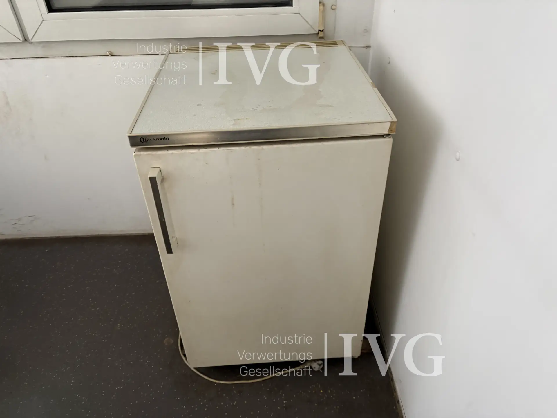 Aufenthaltsraummöblierung – foto 3 – kavel bij IVG, Isenbüttel