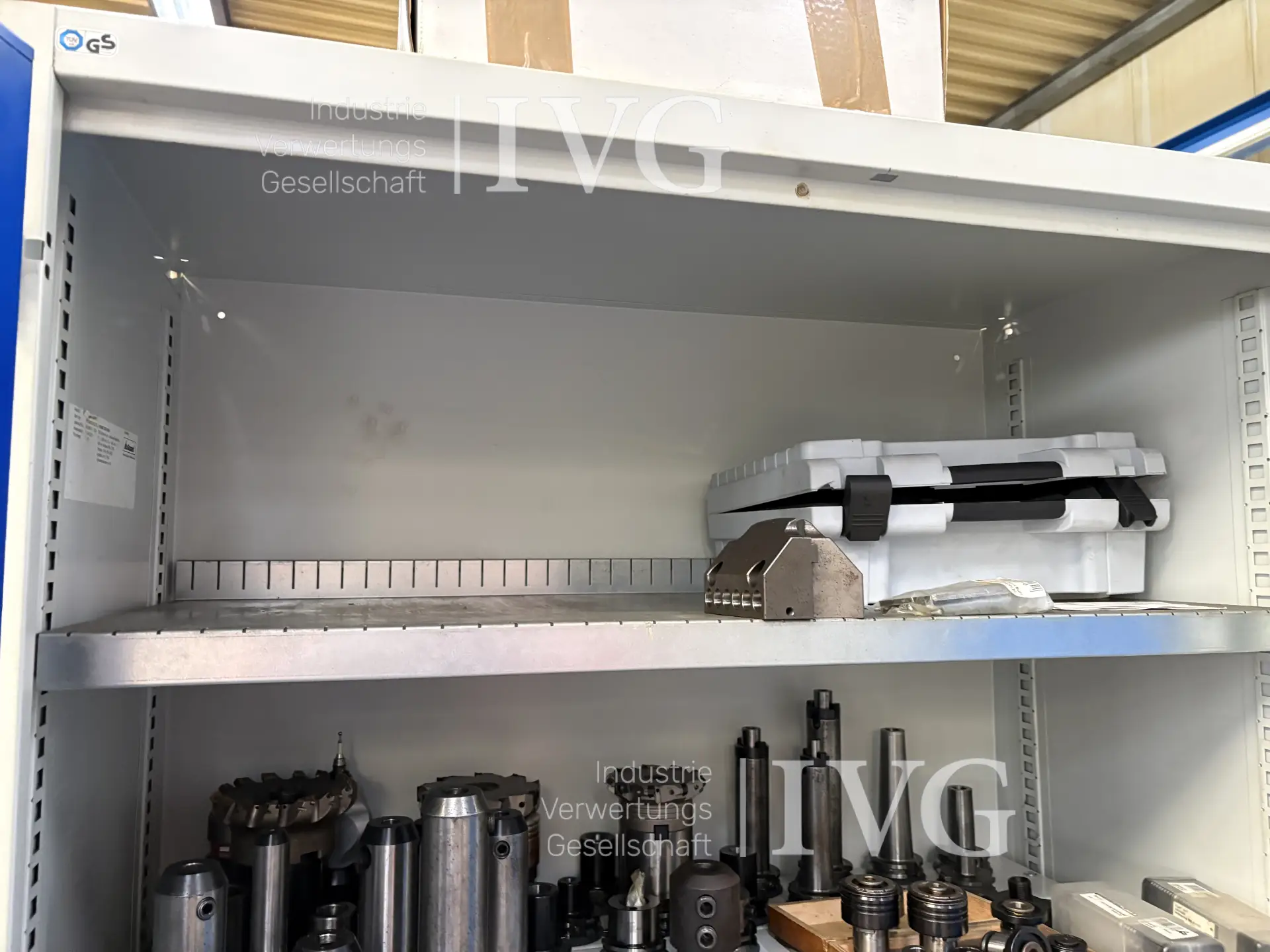 Stahlschrank GARANT – foto 5 – kavel bij IVG, Isenbüttel