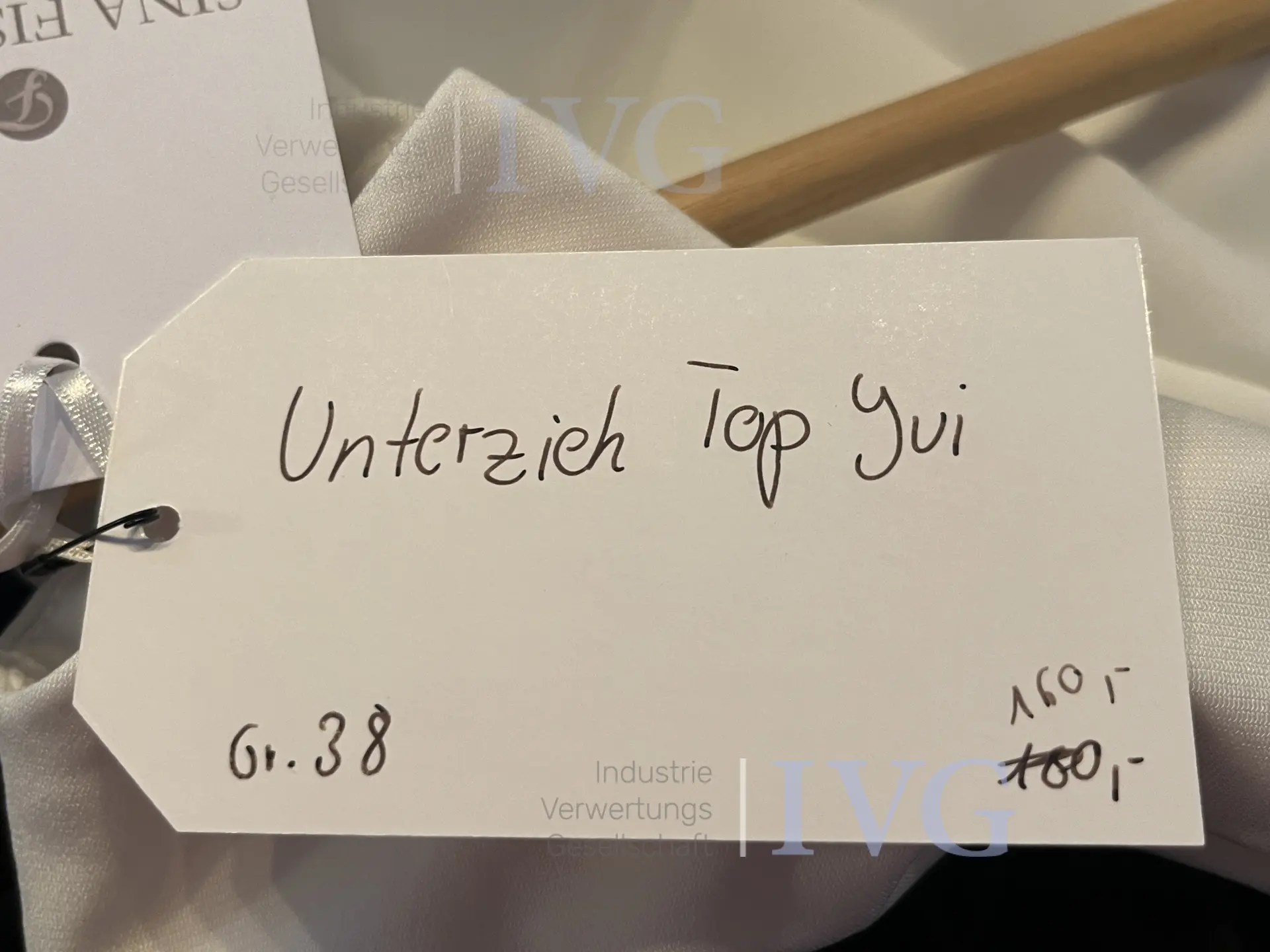 Bruidstopje SINA FISCHER Yvi – foto 3 – kavel bij IVG, Amstetten