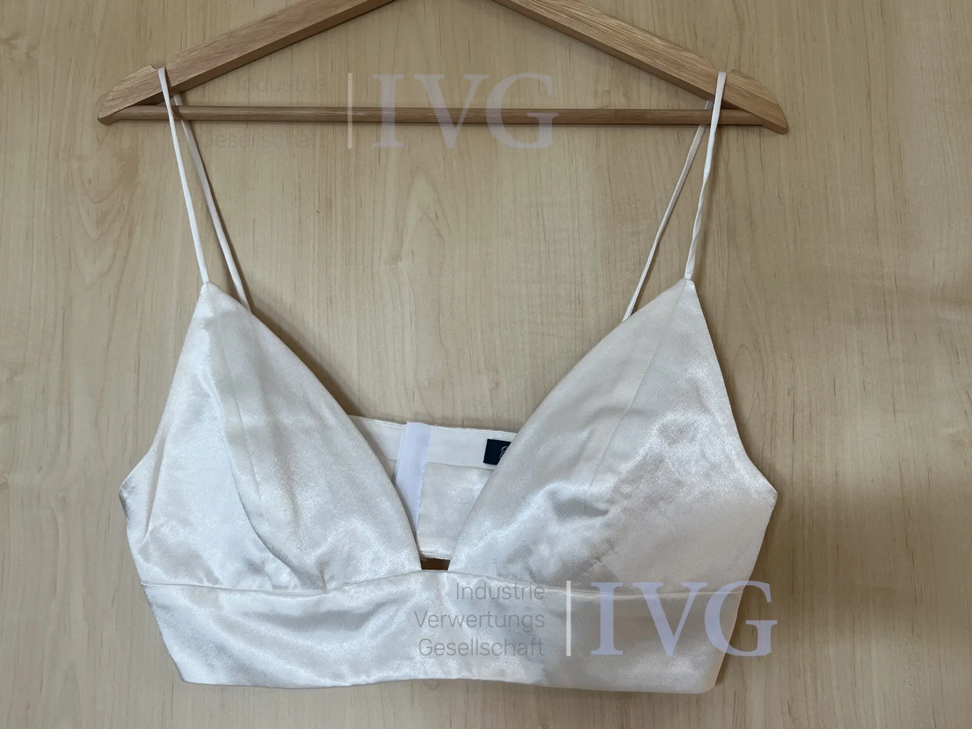 Brautbustier KLEIDER MACHEN BRÄUTE Kamala – kavel bij IVG, Amstetten