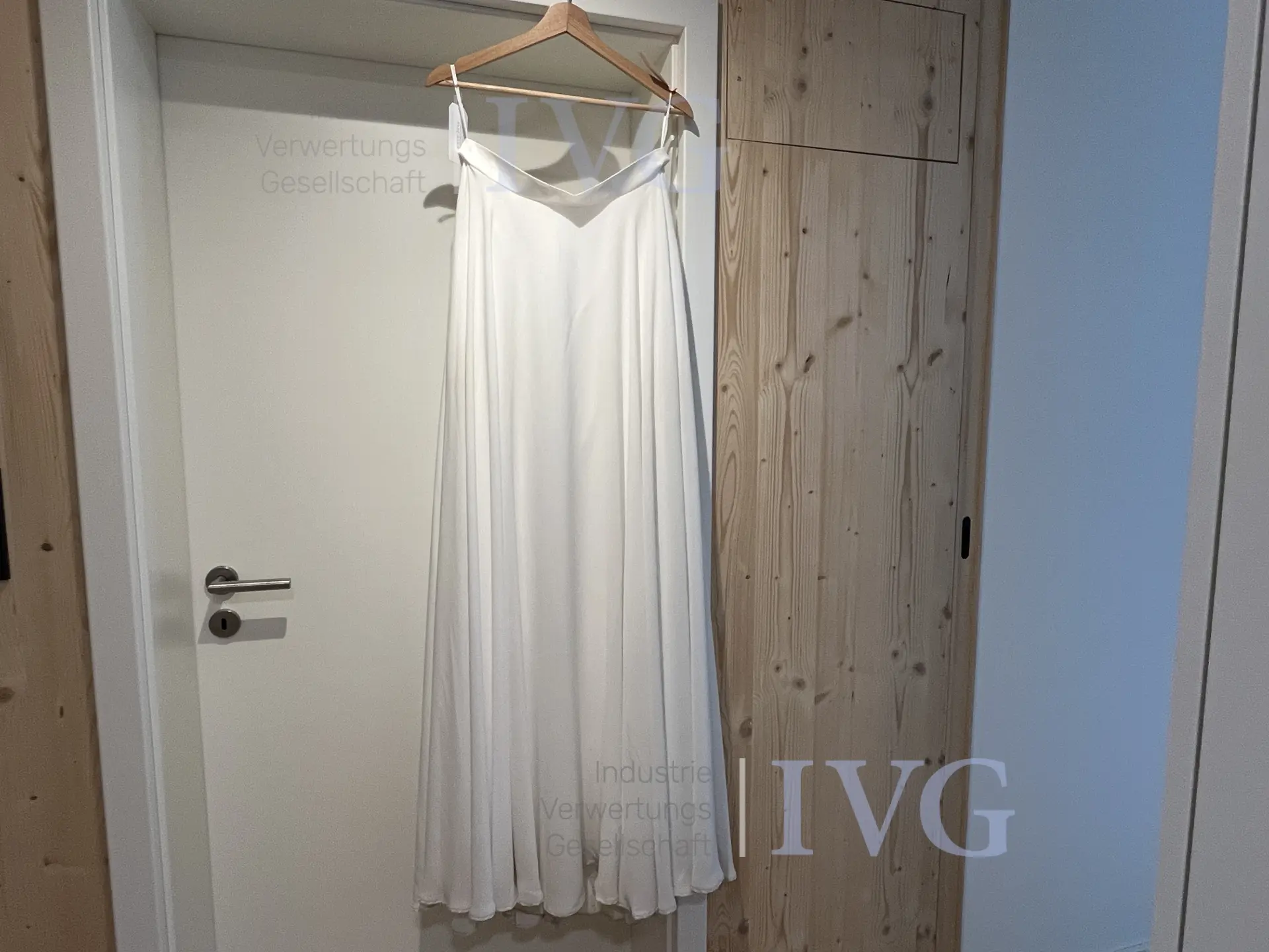 Brautrock ELEMENTAR BRAUTKLEIDER C. Roche – kavel bij IVG, Amstetten