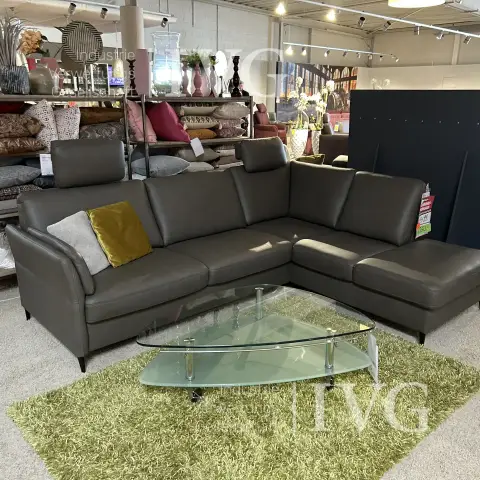 Eckgruppe  116 / Space /120