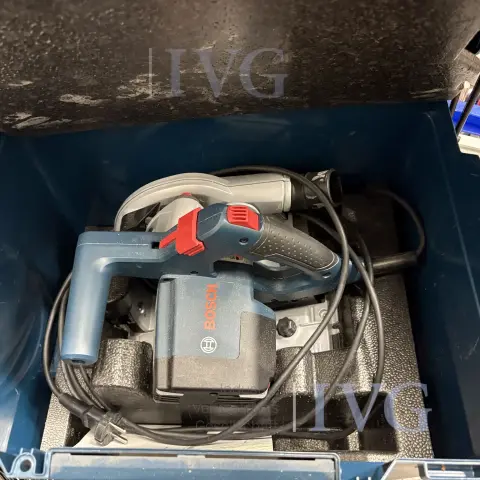 Scie circulaire portative BOSCH GKT 55 GCE