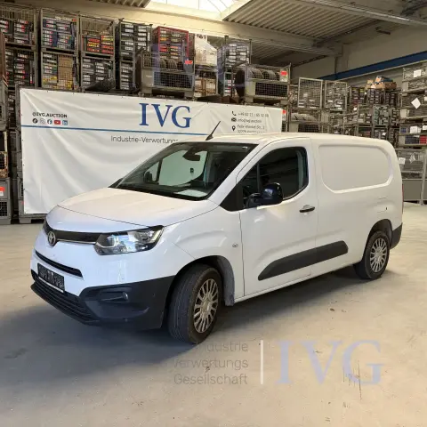 Van TOYOTA Proace City