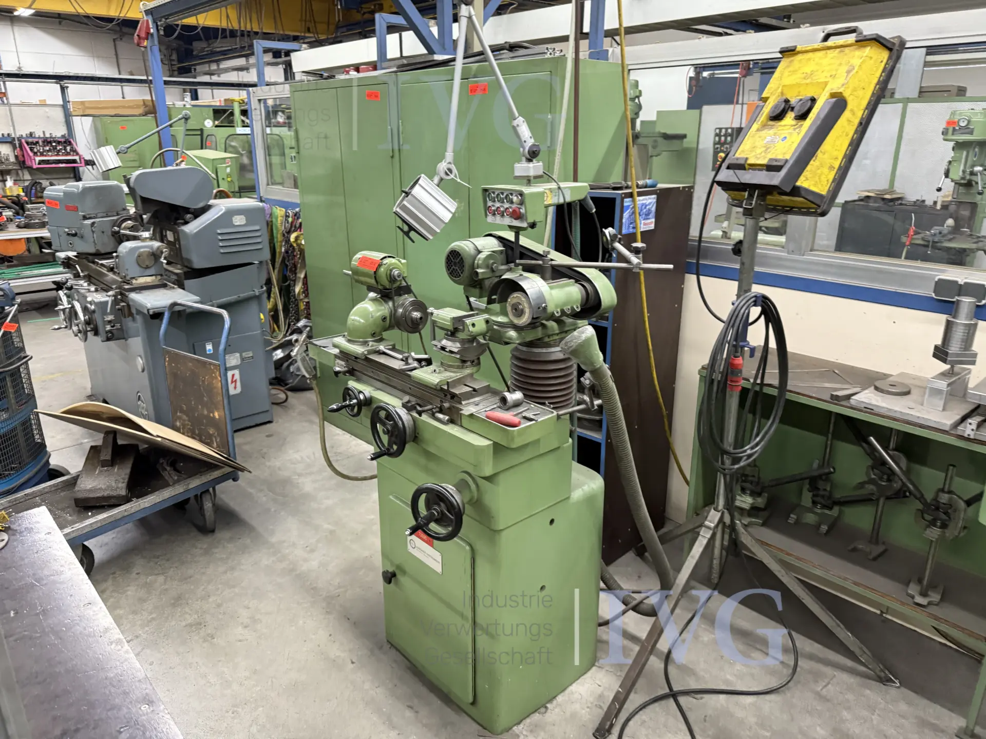 Universal-Werkzeugschleifmaschine JUNGNER – foto 2 – kavel bij IVG, Neumünster