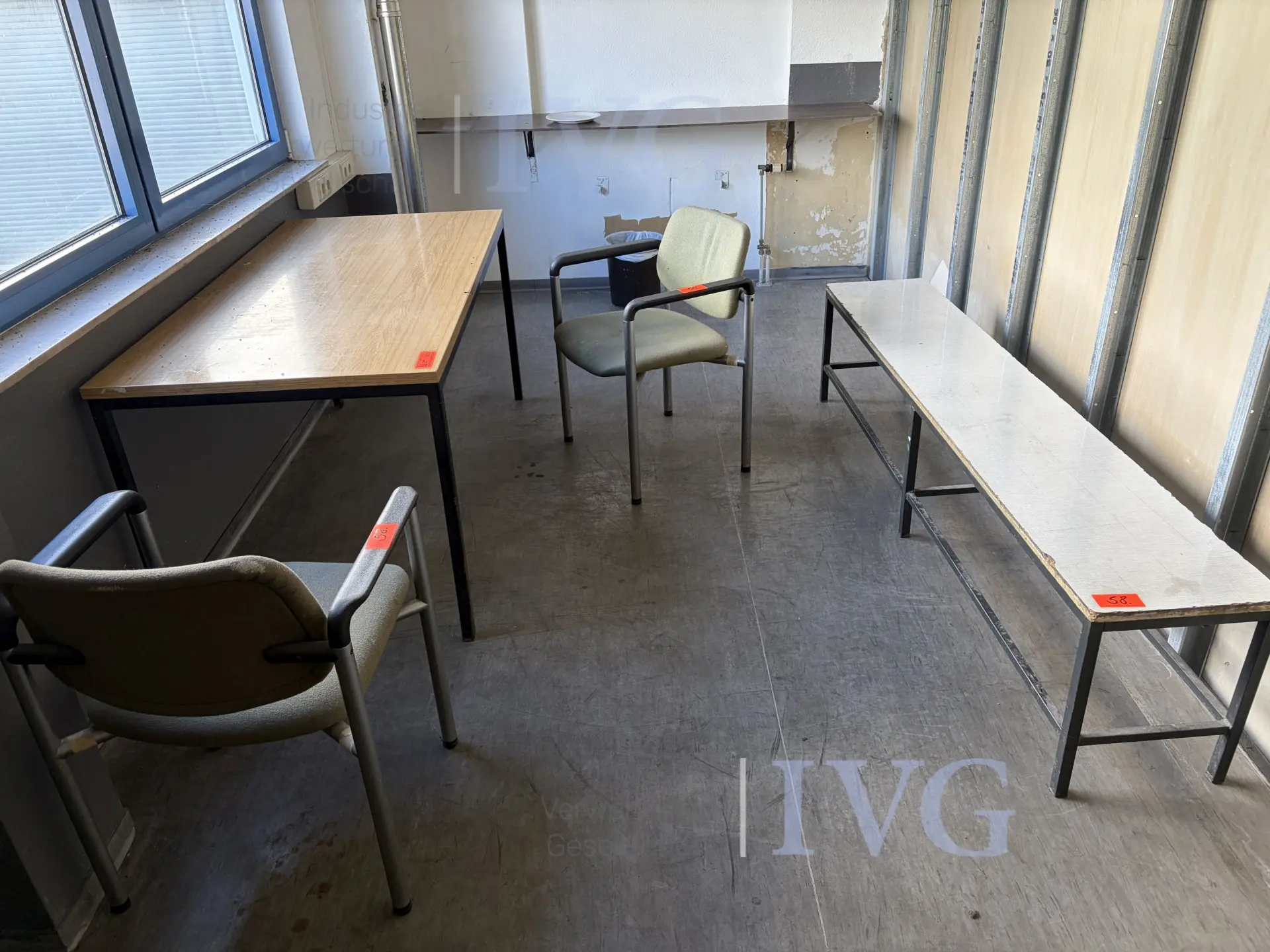 Posten Meubels – foto 2 – kavel bij IVG, Neumünster