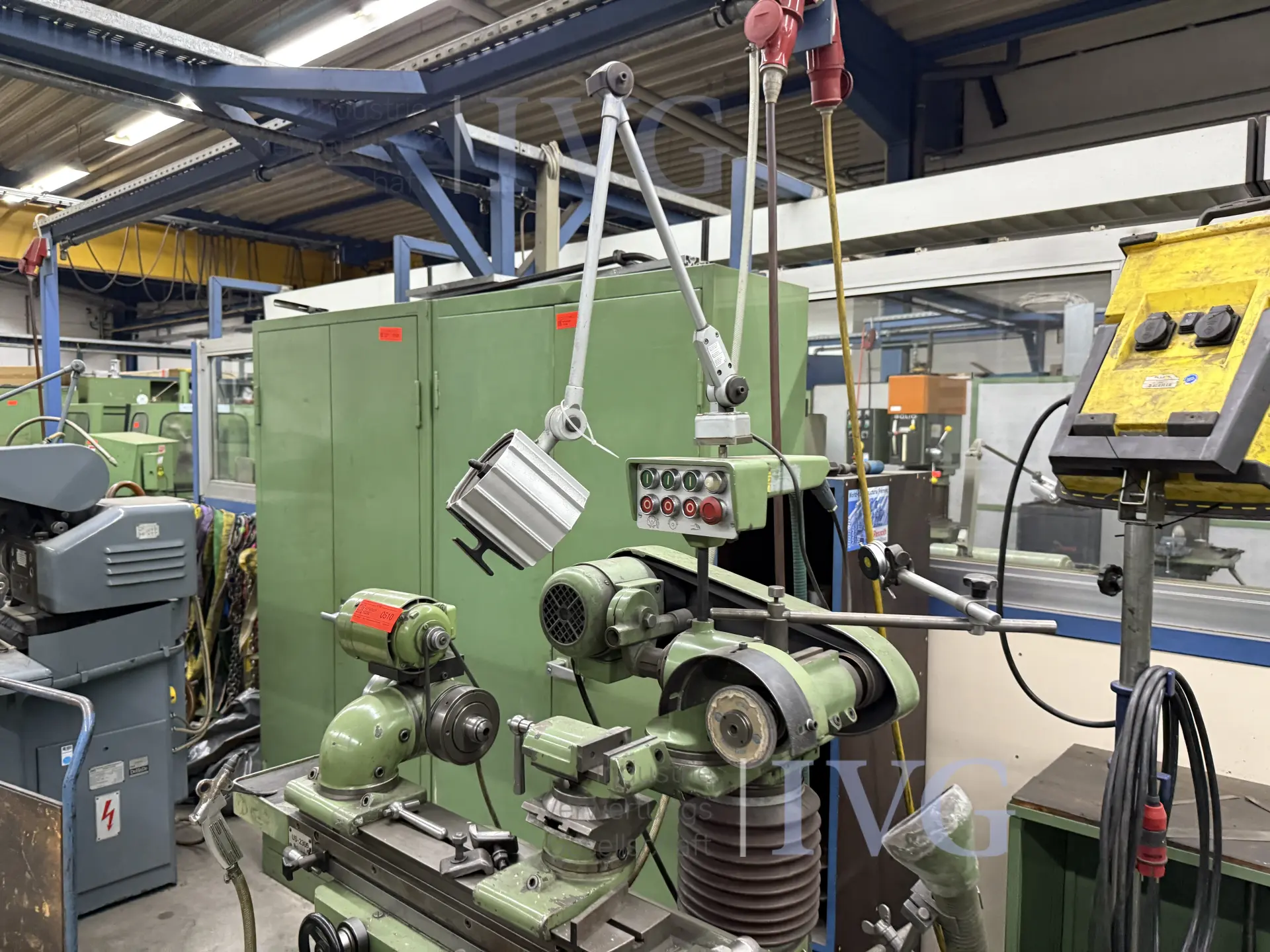 Universal-Werkzeugschleifmaschine JUNGNER – foto 3 – kavel bij IVG, Neumünster