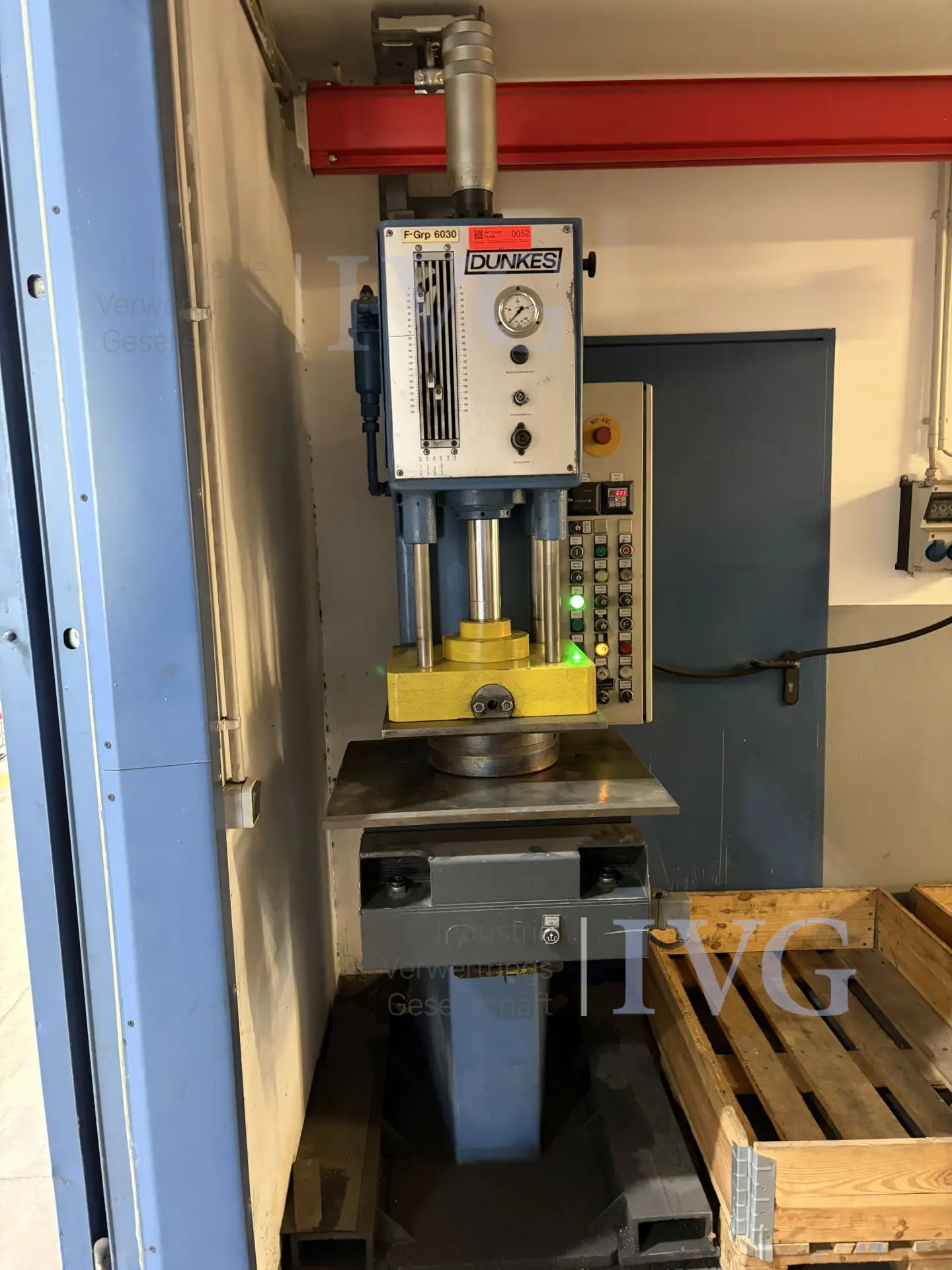 hydraulische Einständer-Presse DUNKES HZT10 – foto 2 – kavel bij IVG, Neumünster