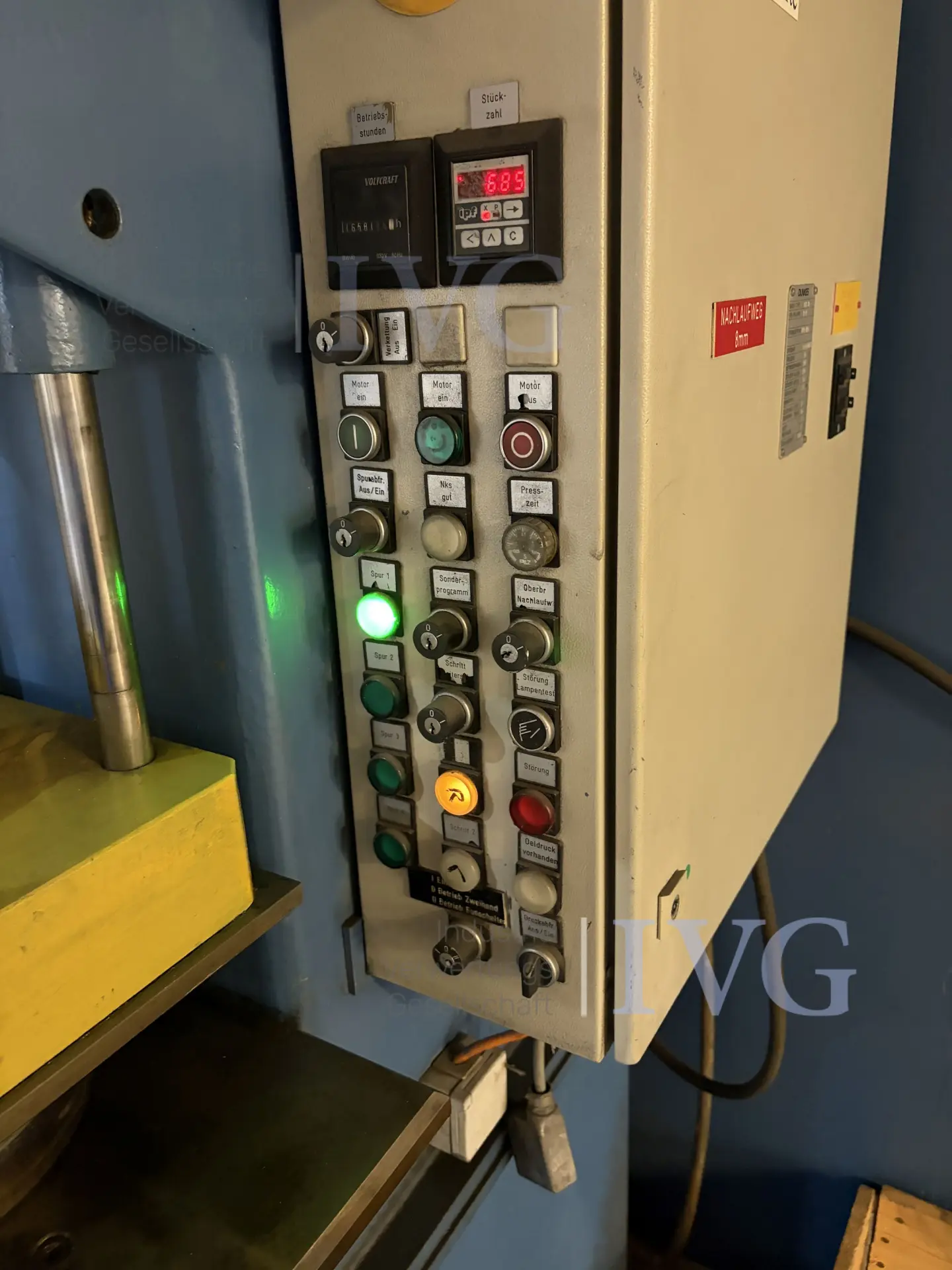 hydraulische Einständer-Presse DUNKES HZT10 – foto 4 – kavel bij IVG, Neumünster