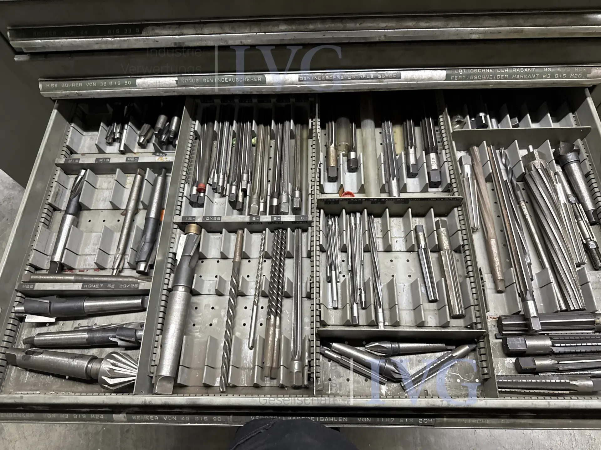 Posten Werkzeuge und Verbrauchsmaterialien – foto 29 – kavel bij IVG, Neumünster