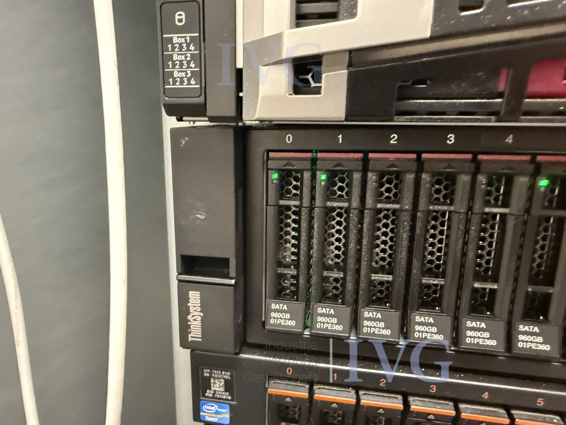 Posten Server-Hardware – foto 12 – kavel bij IVG, Neumünster
