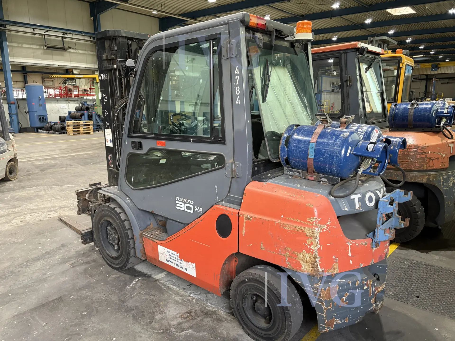 Treibgas-Gabelstapler (spätere Herausgabe/Abholung) TOYOTA 02-8FGF30/A450 – foto 3 – kavel bij IVG, Neumünster