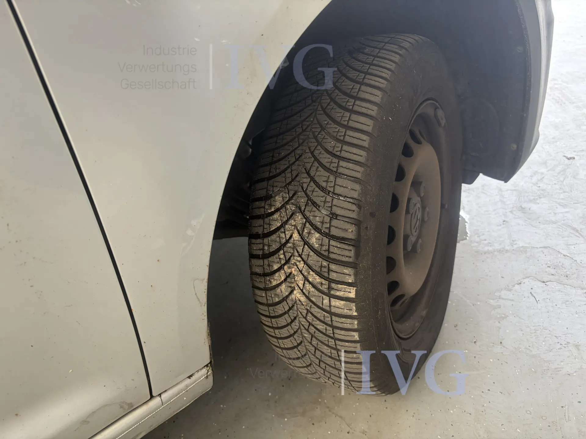 Van VW Caddy – foto 6 – kavel bij IVG, Kirchlengern
